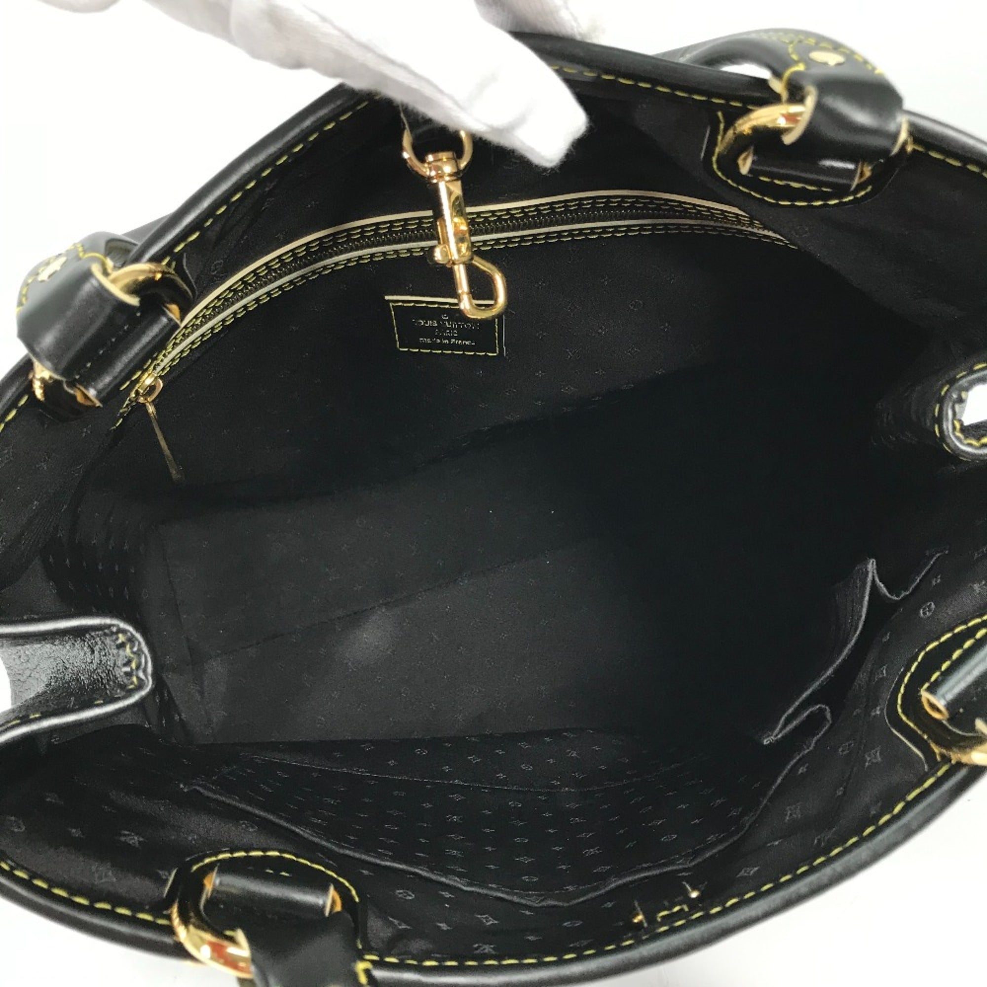 Louis Vuitton Black Leather Handbag (Pre-Owned)