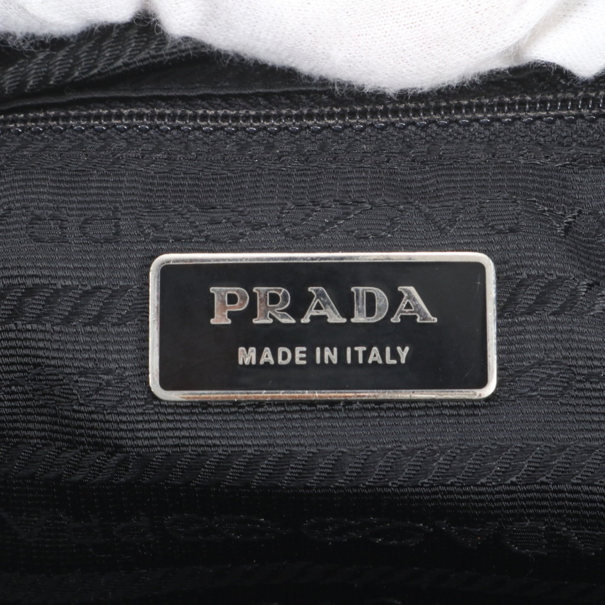 Prada Black Leather Nylon Messenger Bag Shoulder Bag (Pre-Owned)