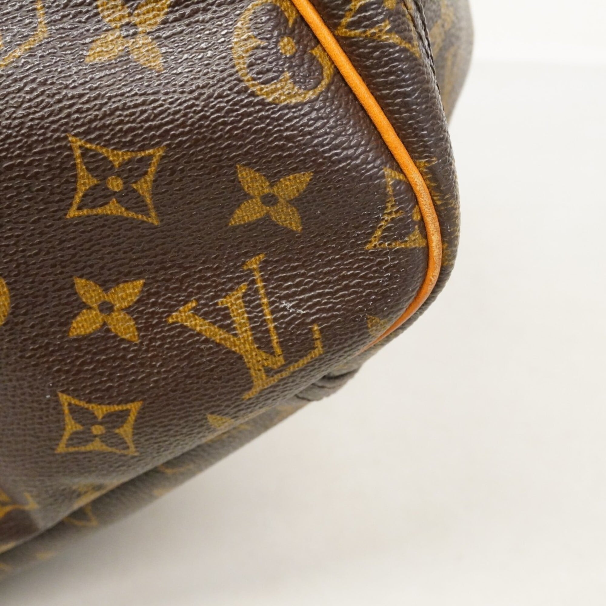 Louis Vuitton Brown Handbag (Pre-Owned)