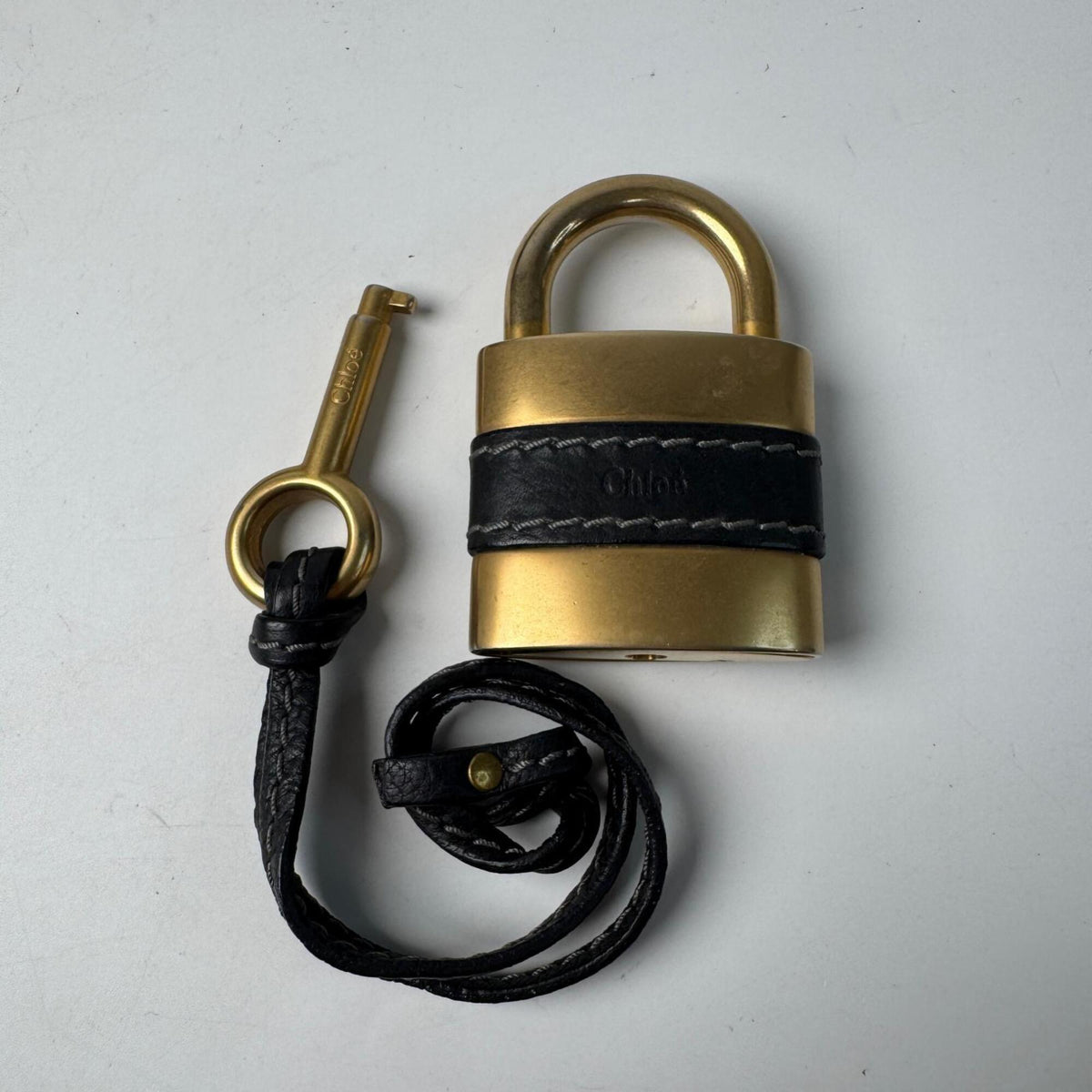 Chloé Black Leather Handbag (Pre-Owned)