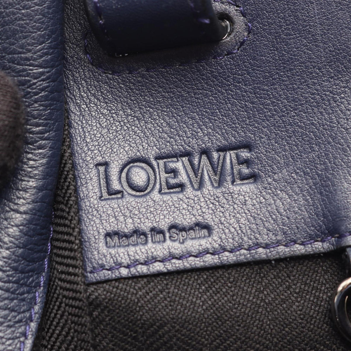 Loewe Navy Leather Handbag (Pre-Owned)