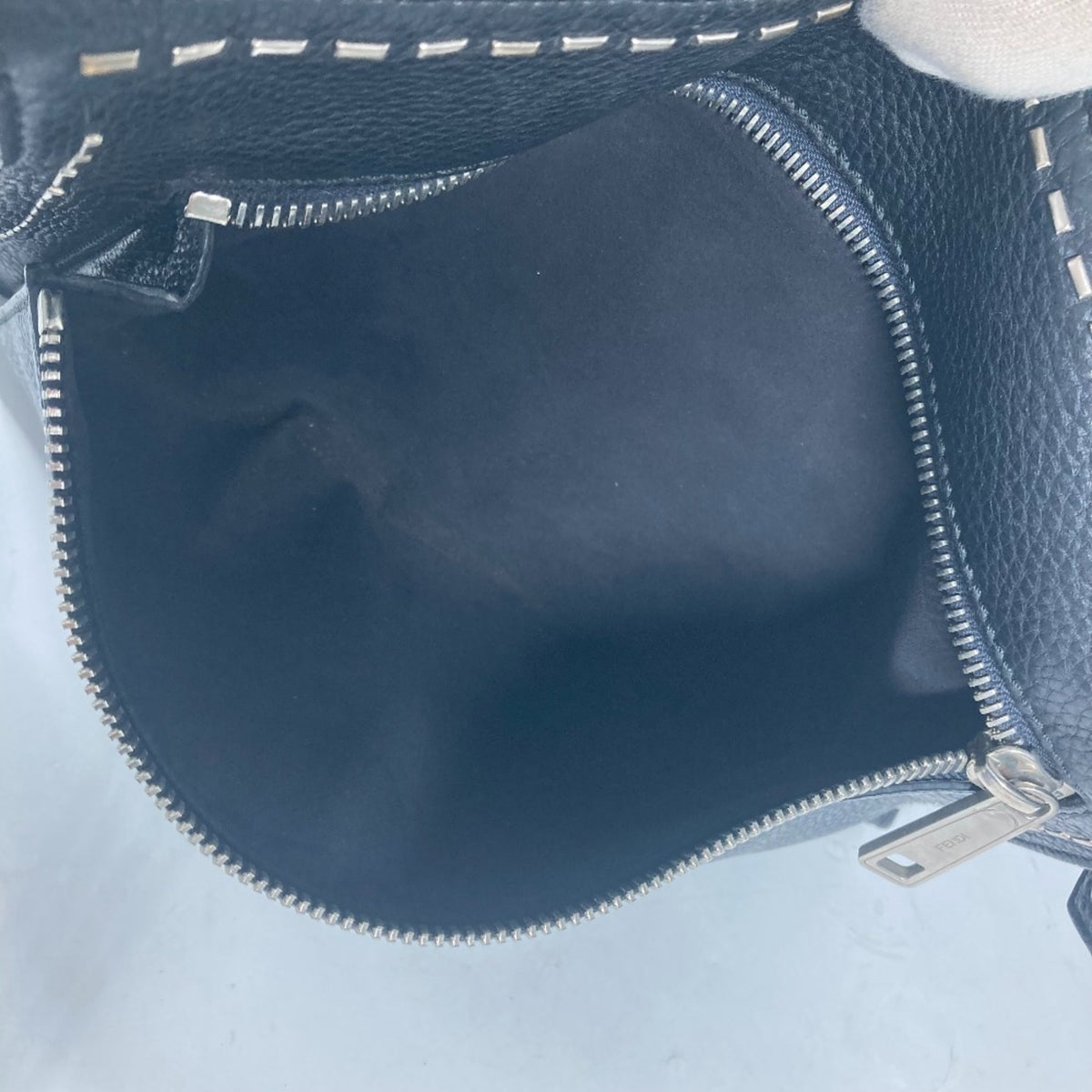 Fendi Black Red Color Leather Shoulder Bag (Pre-Owned)