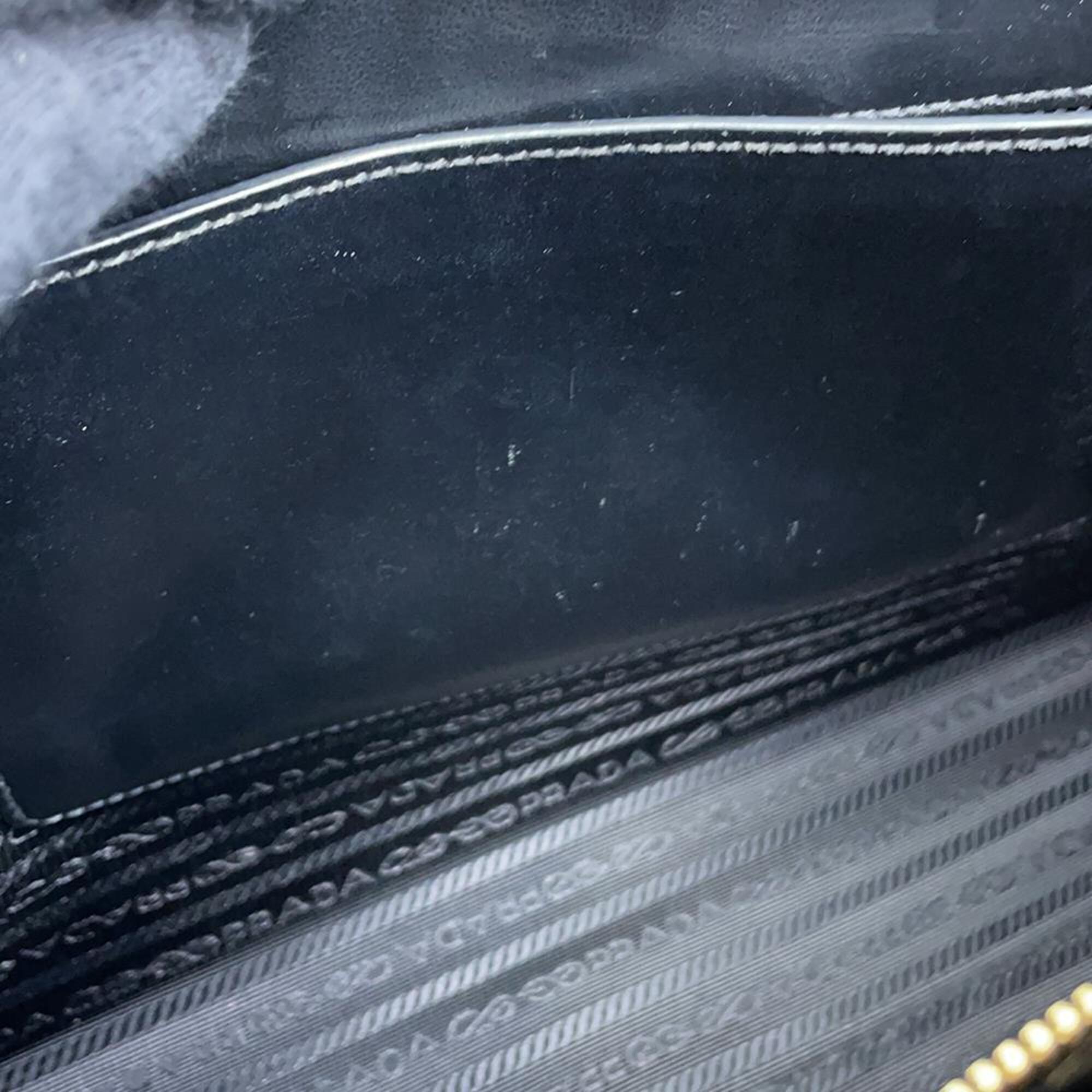 Prada Black Leather Shoulder Bag Tote Bag (Pre-Owned)