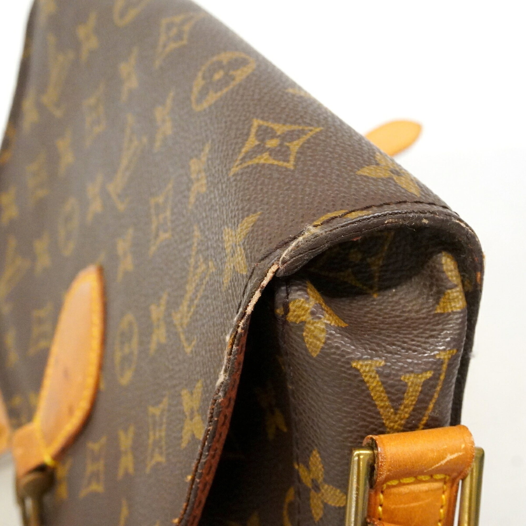 Louis Vuitton Brown Shoulder Bag (Pre-Owned)