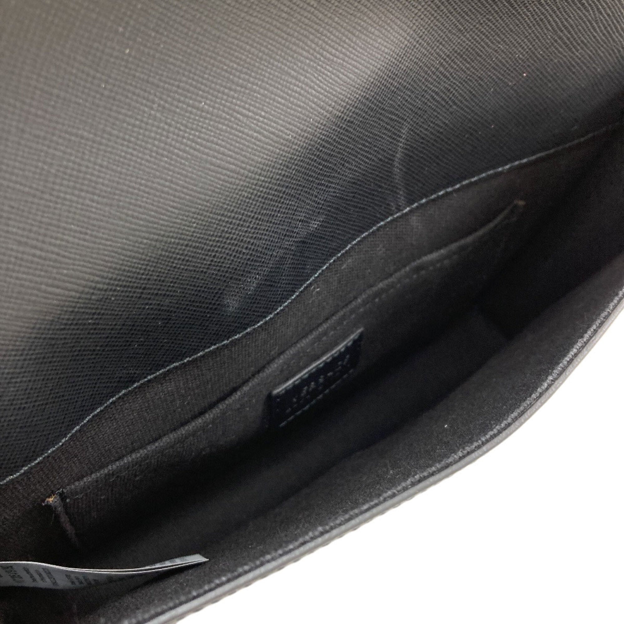 Versace Black Leather Shoulder Bag (Pre-Owned)