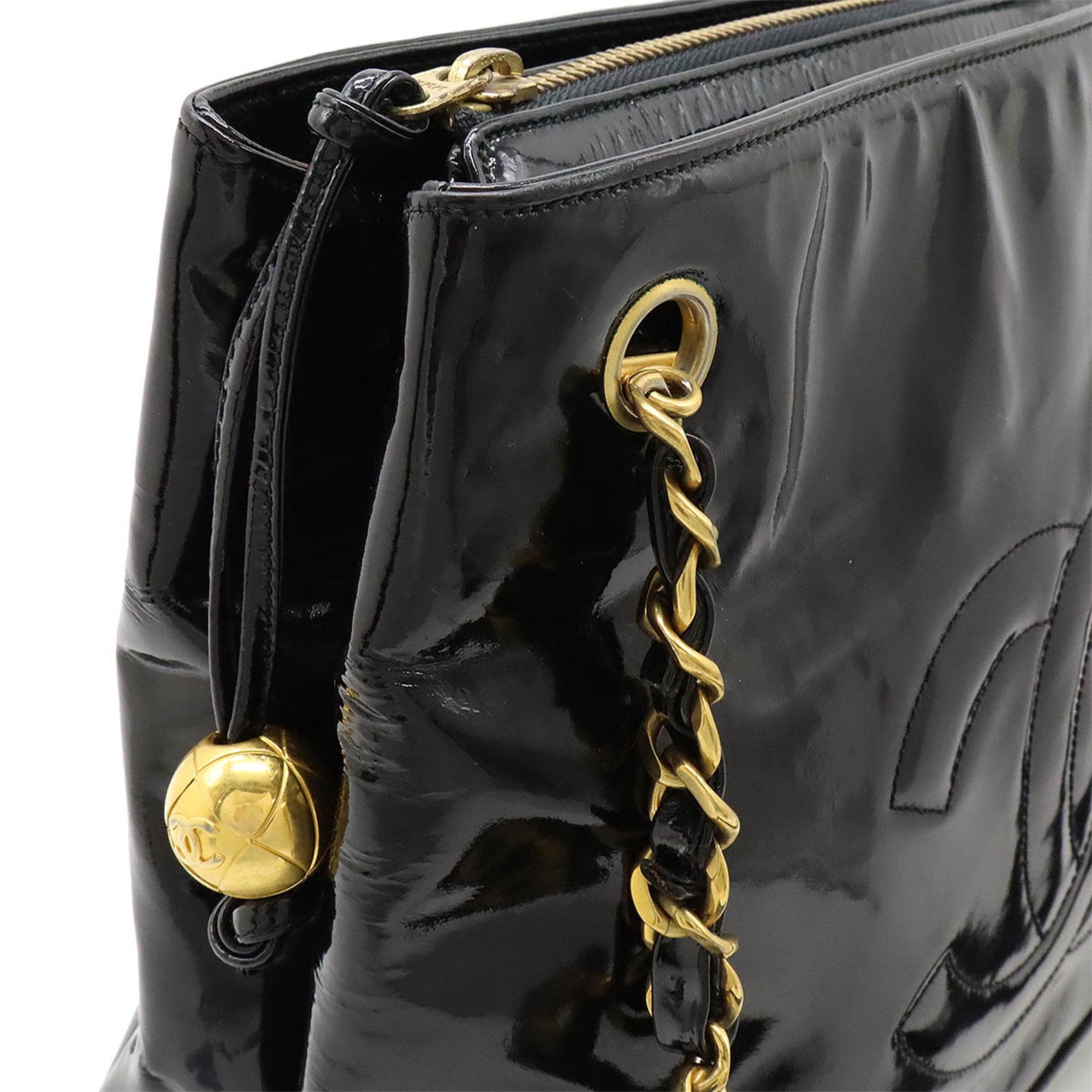Chanel Black Patent Leather Shoulder Bag Tote Bag (Pre-Owned)