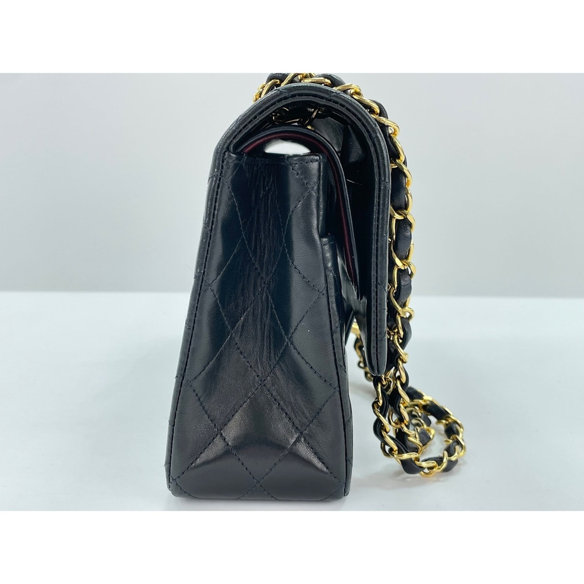 Chanel Matelasse Black Shoulder Bag (Pre-Owned)
