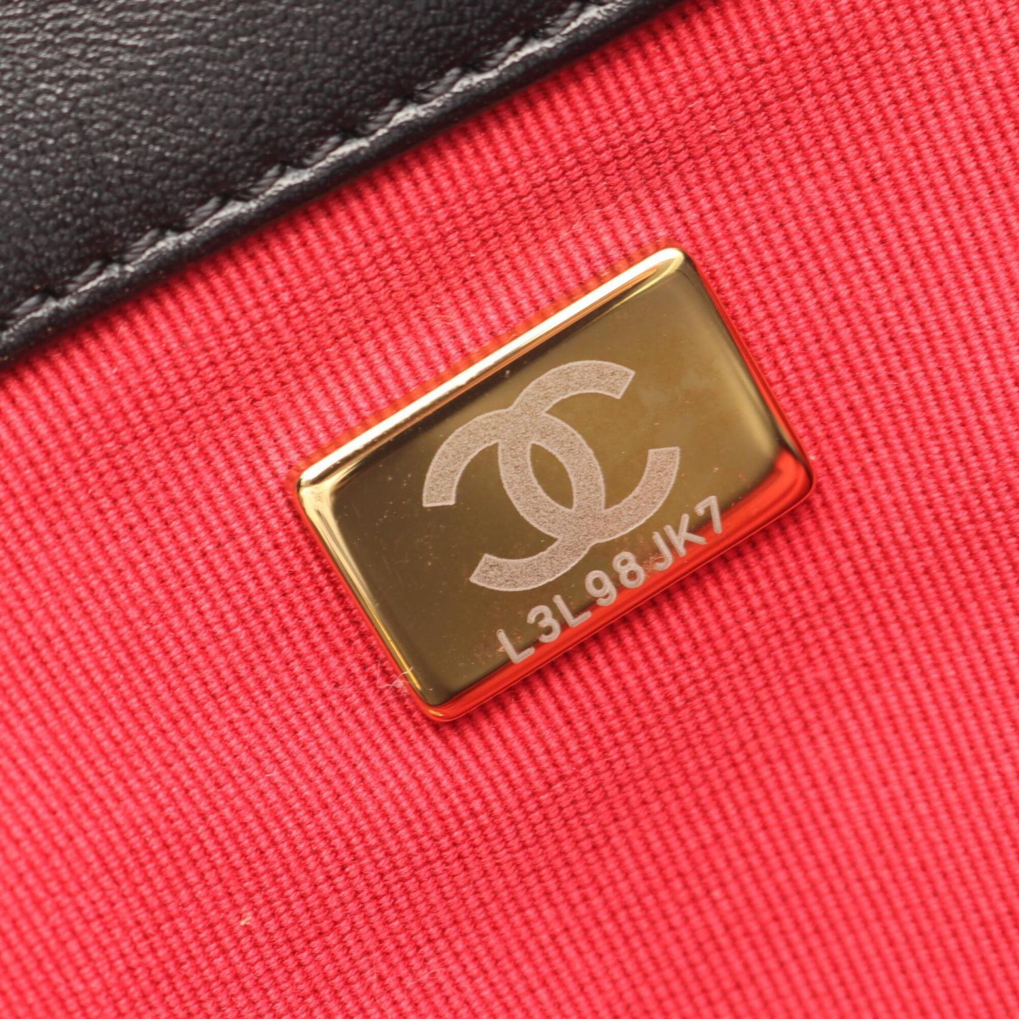 Chanel Black Leather Handbag Shoulder Bag (Pre-Owned)