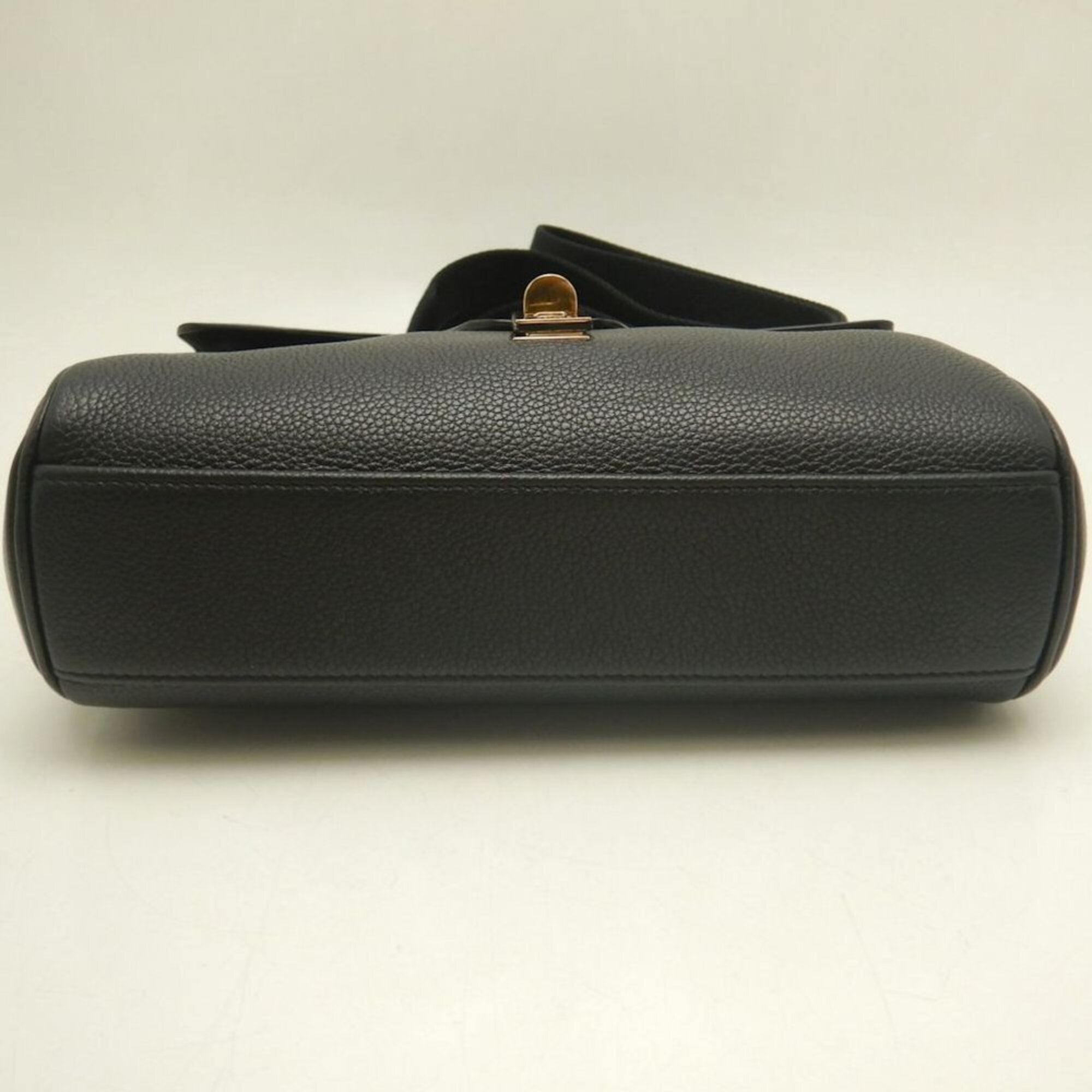 Celine Black Leather Shoulder Bag (Pre-Owned)