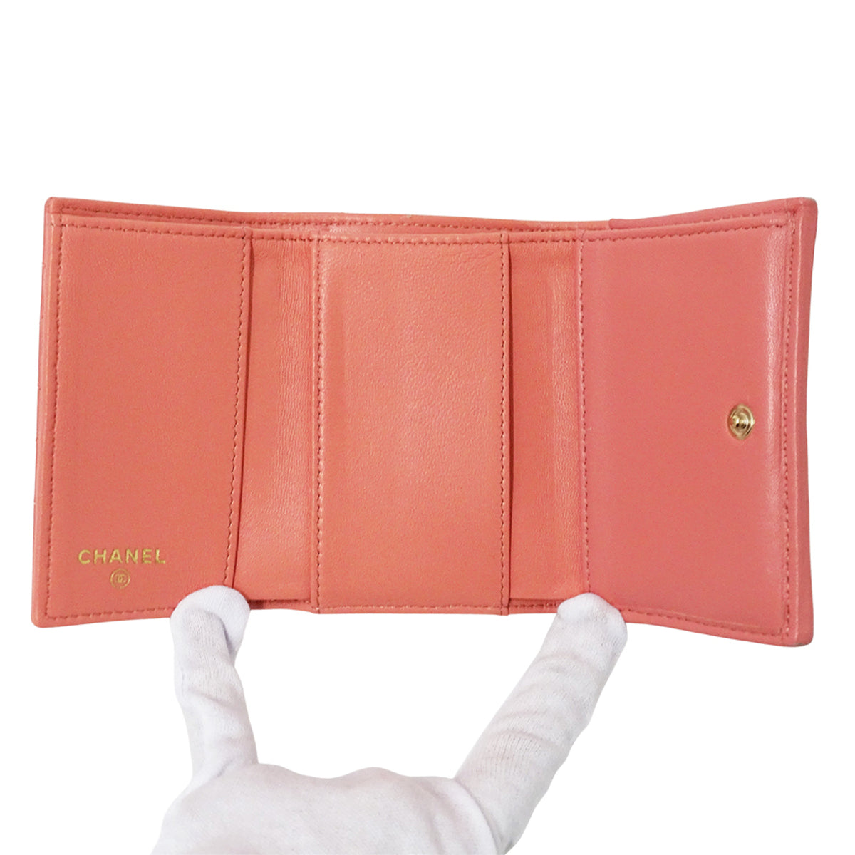 Chanel Pink Leather Wallet (Tri-Fold) (Pre-Owned)