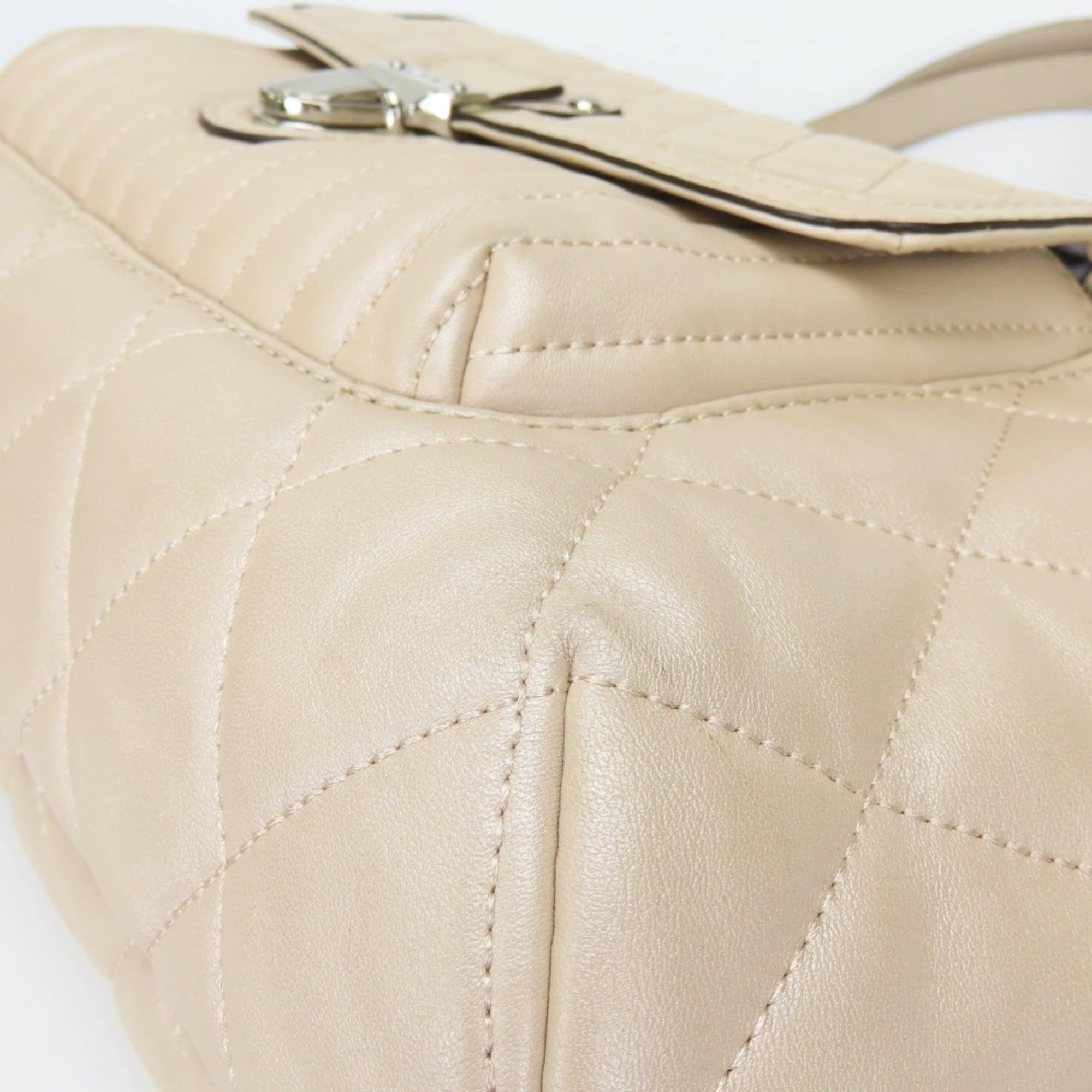 Coach Beige Leather Tote Bag (Pre-Owned)