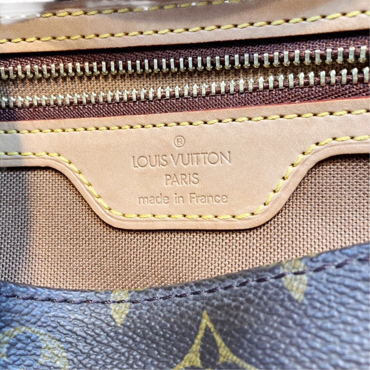 Louis Vuitton Brown Monogram Canvas Shoulder Bag (Pre-Owned)