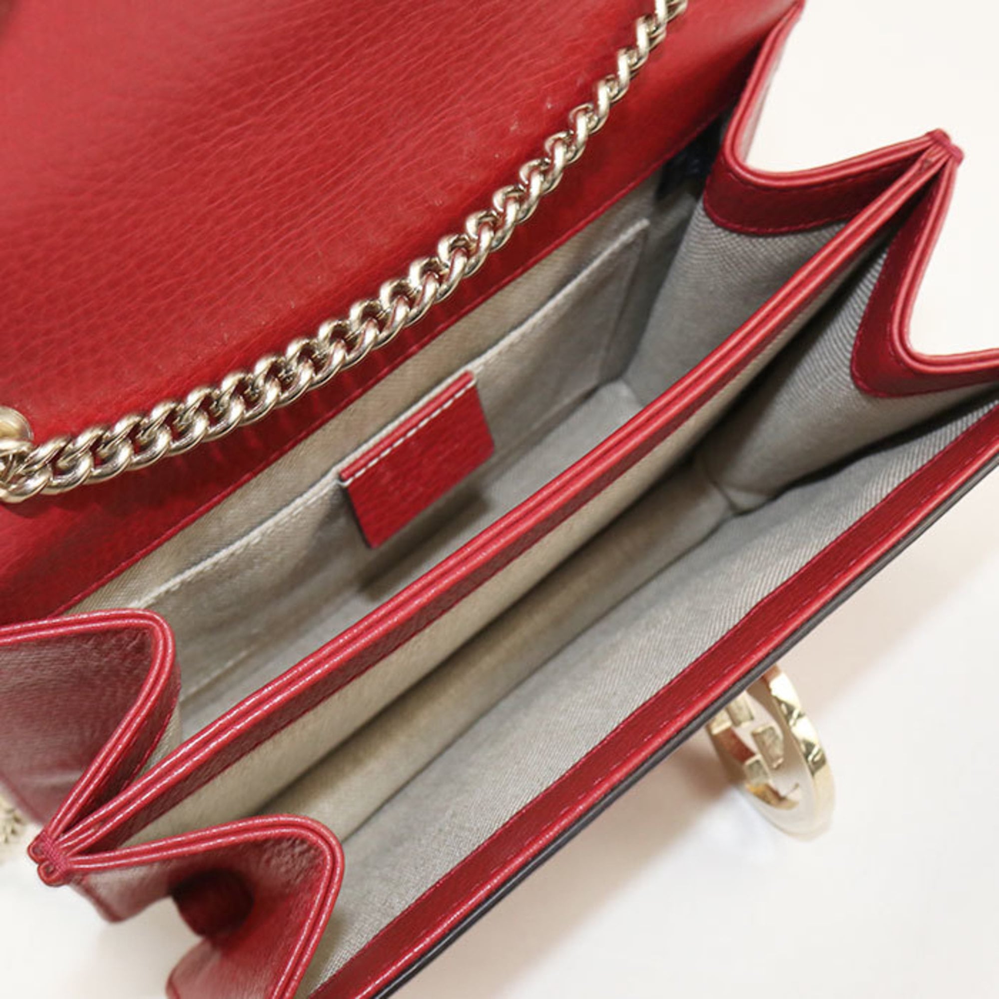 Gucci Red Color Leather Shoulder Bag (Pre-Owned)