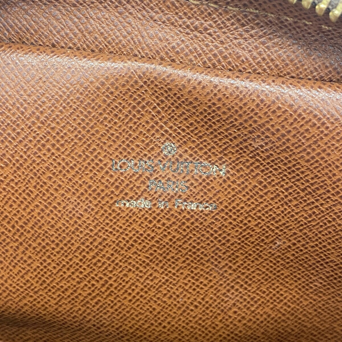 Louis Vuitton Brown Shoulder Bag (Pre-Owned)