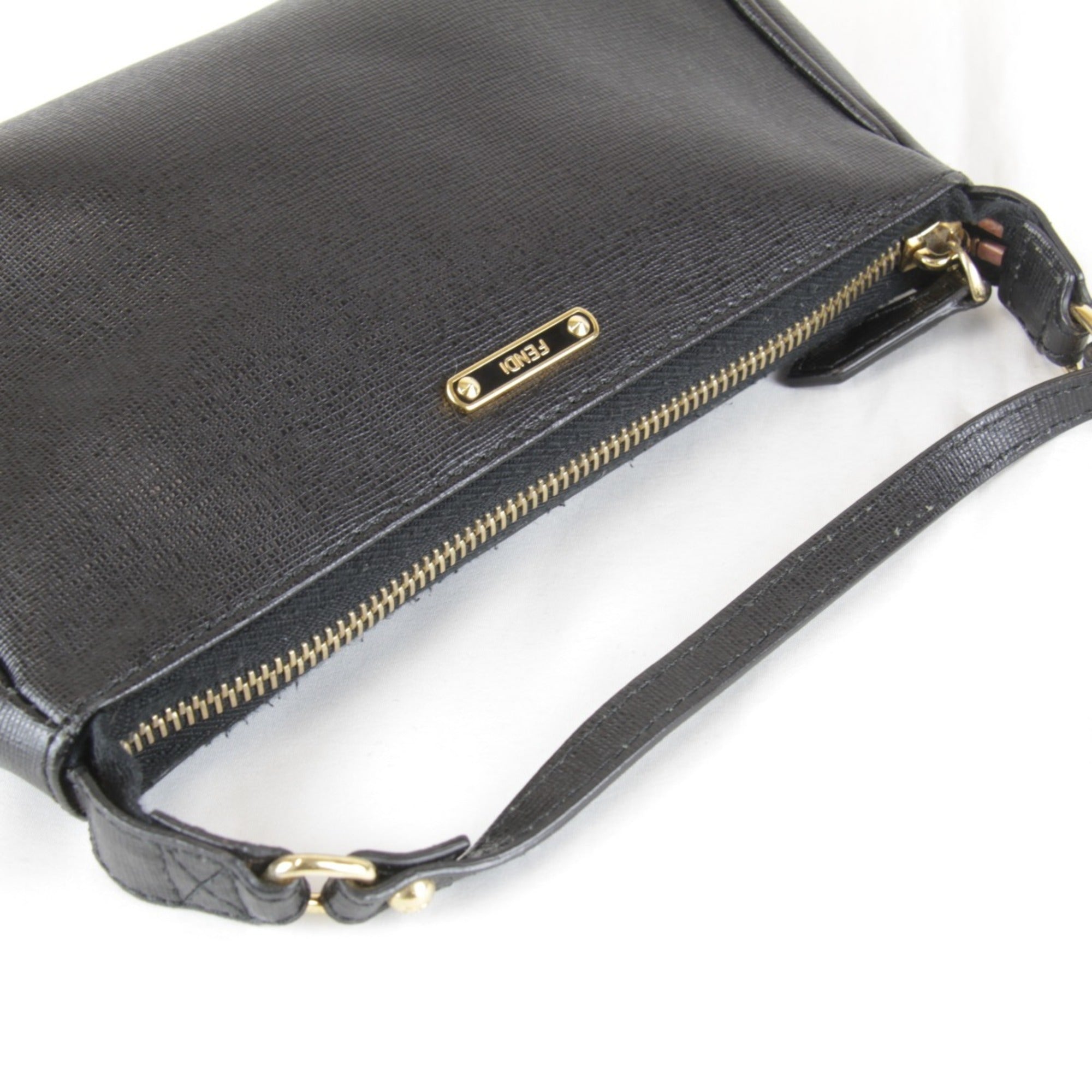 Fendi Black Leather Pouch Shoulder Bag (Pre-Owned)