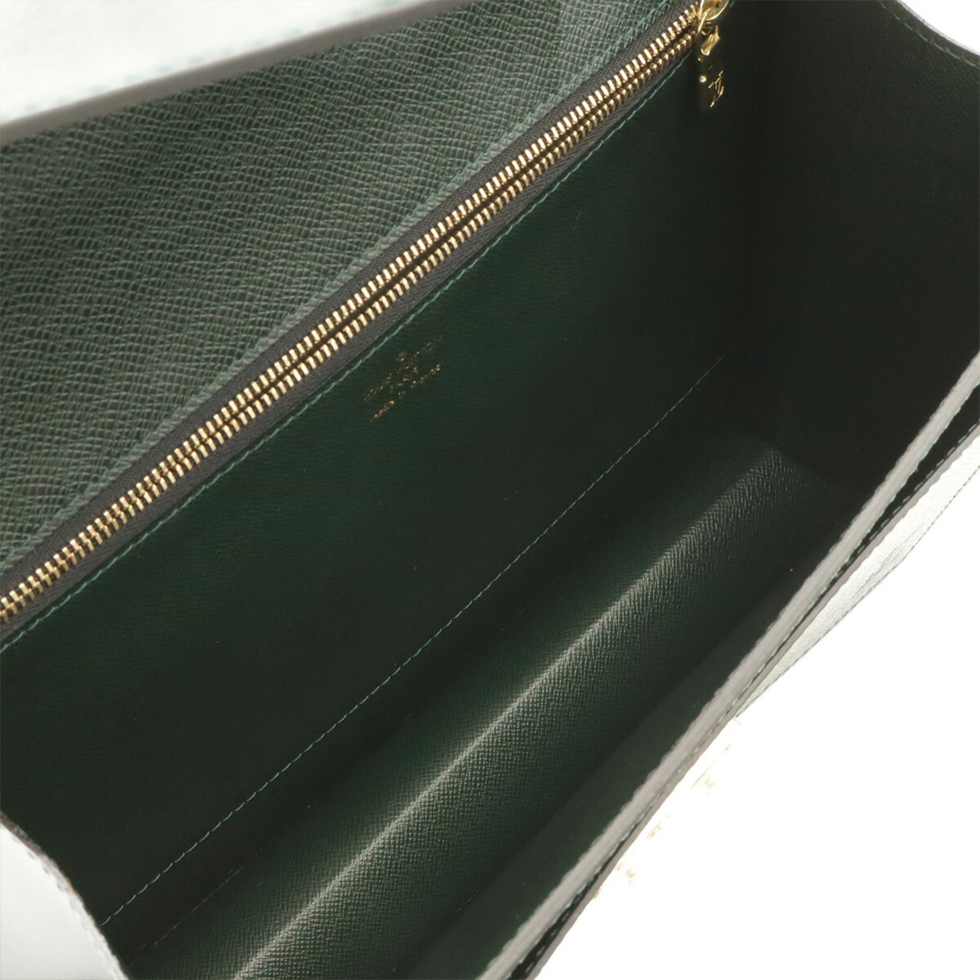 Louis Vuitton Episea Green Taiga Leather Handbag Shoulder Bag (Pre-Owned)