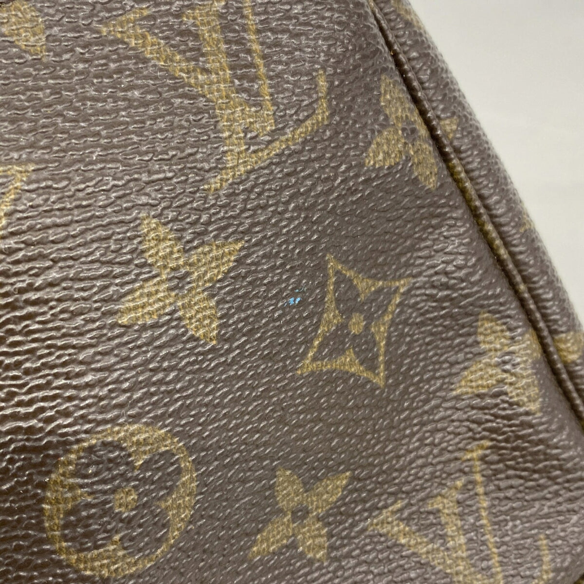 Louis Vuitton Brown Pouch (Pre-Owned)
