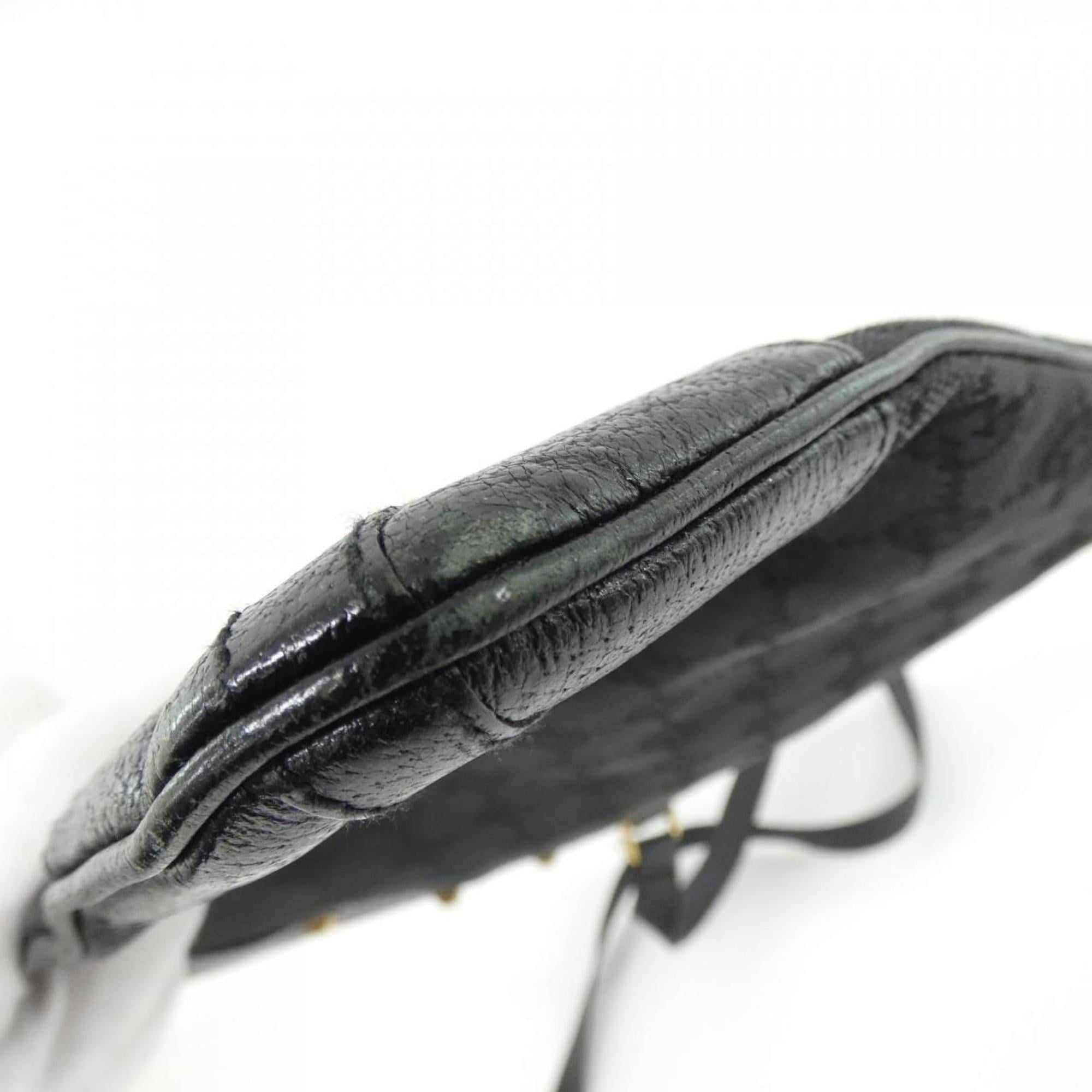 Gucci Black Gg Canvas Shoulder Bag (Pre-Owned)