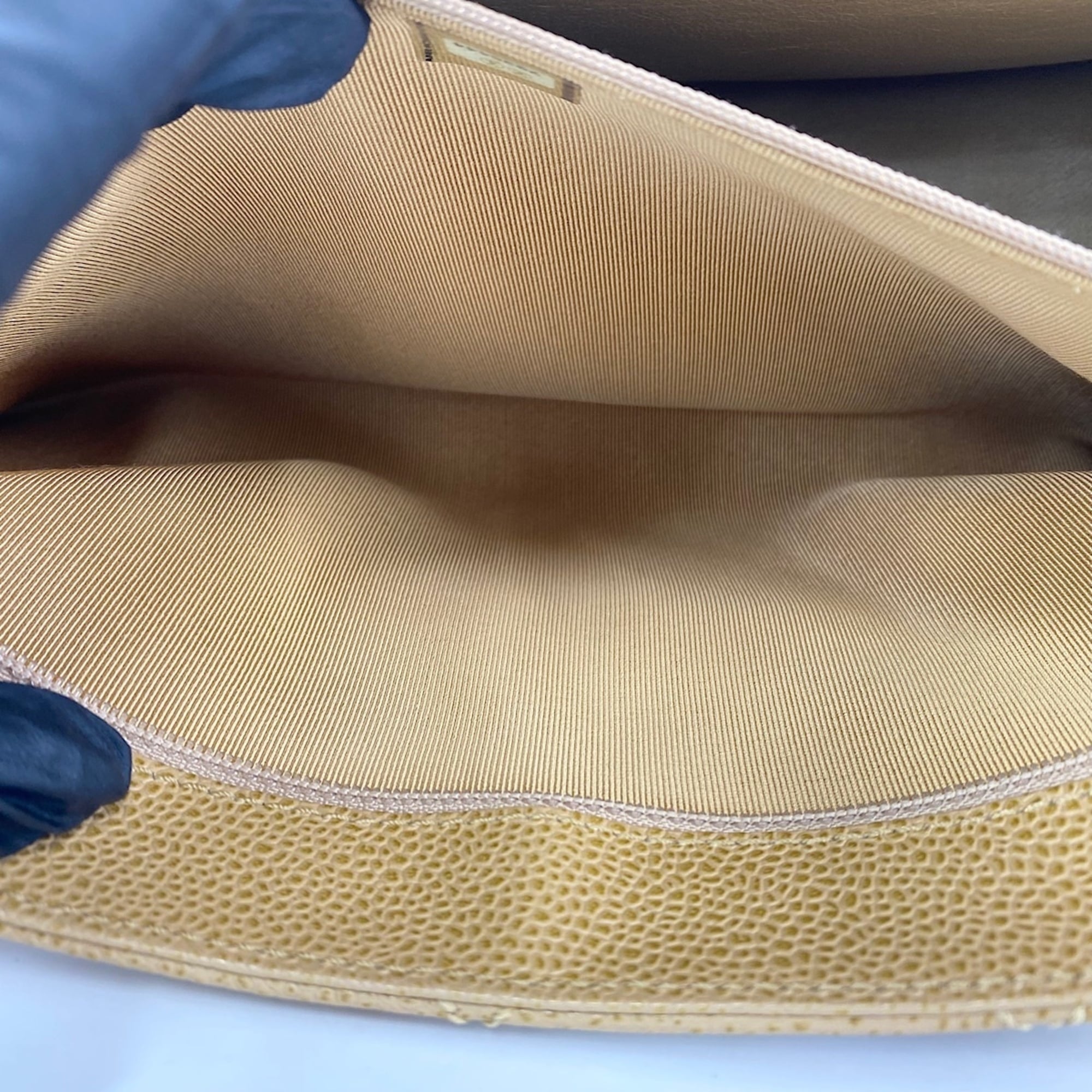 Chanel Matelasse Beige Tote Bag (Pre-Owned)