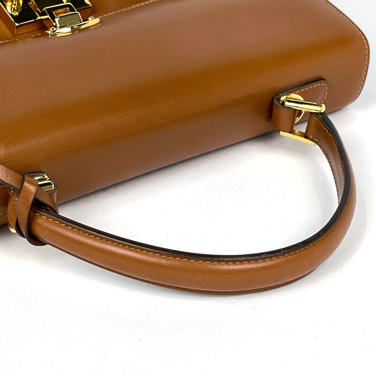 Gucci Camel Leather Handbag (Pre-Owned)