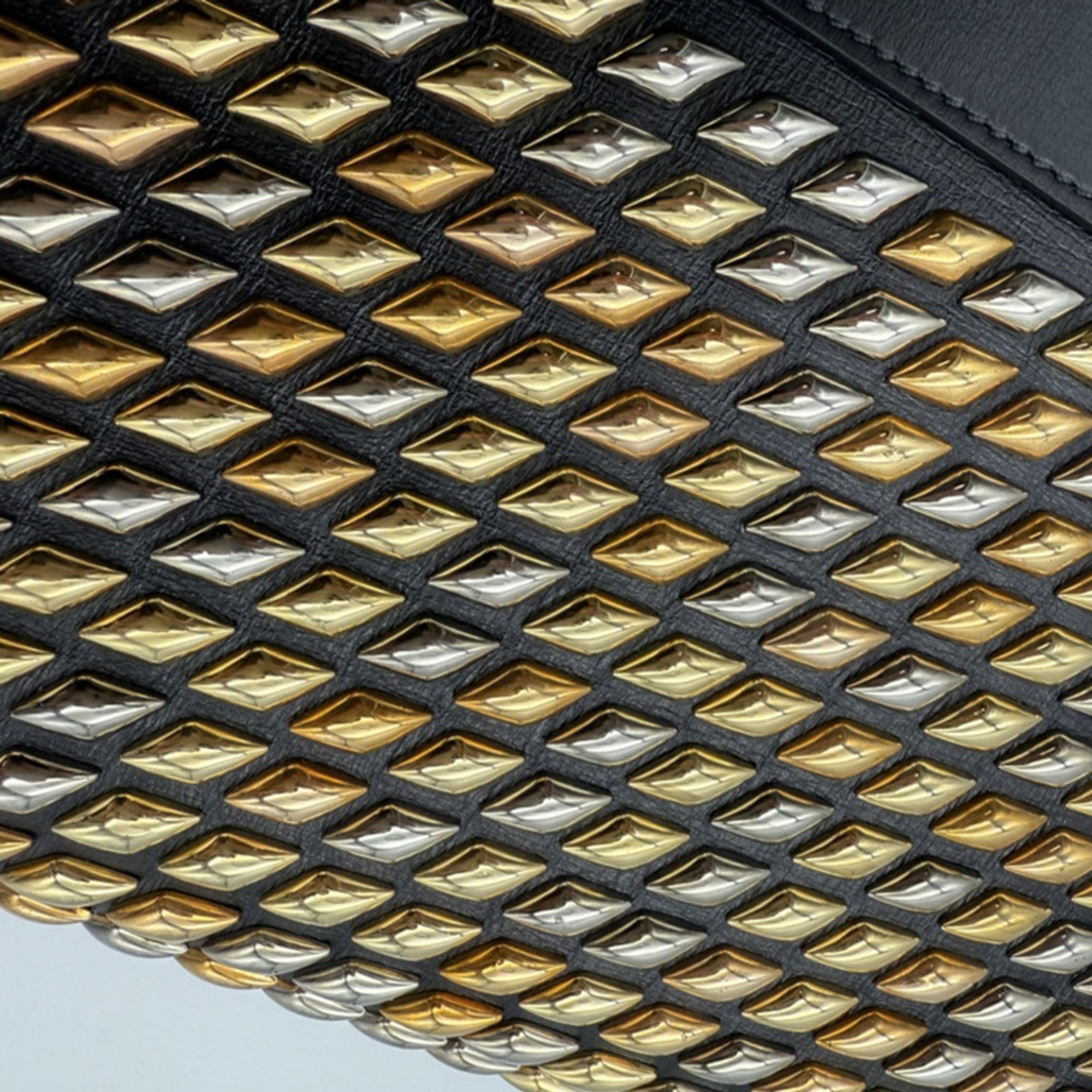 Louis Vuitton Black Gold Leather Shoulder Bag (Pre-Owned)