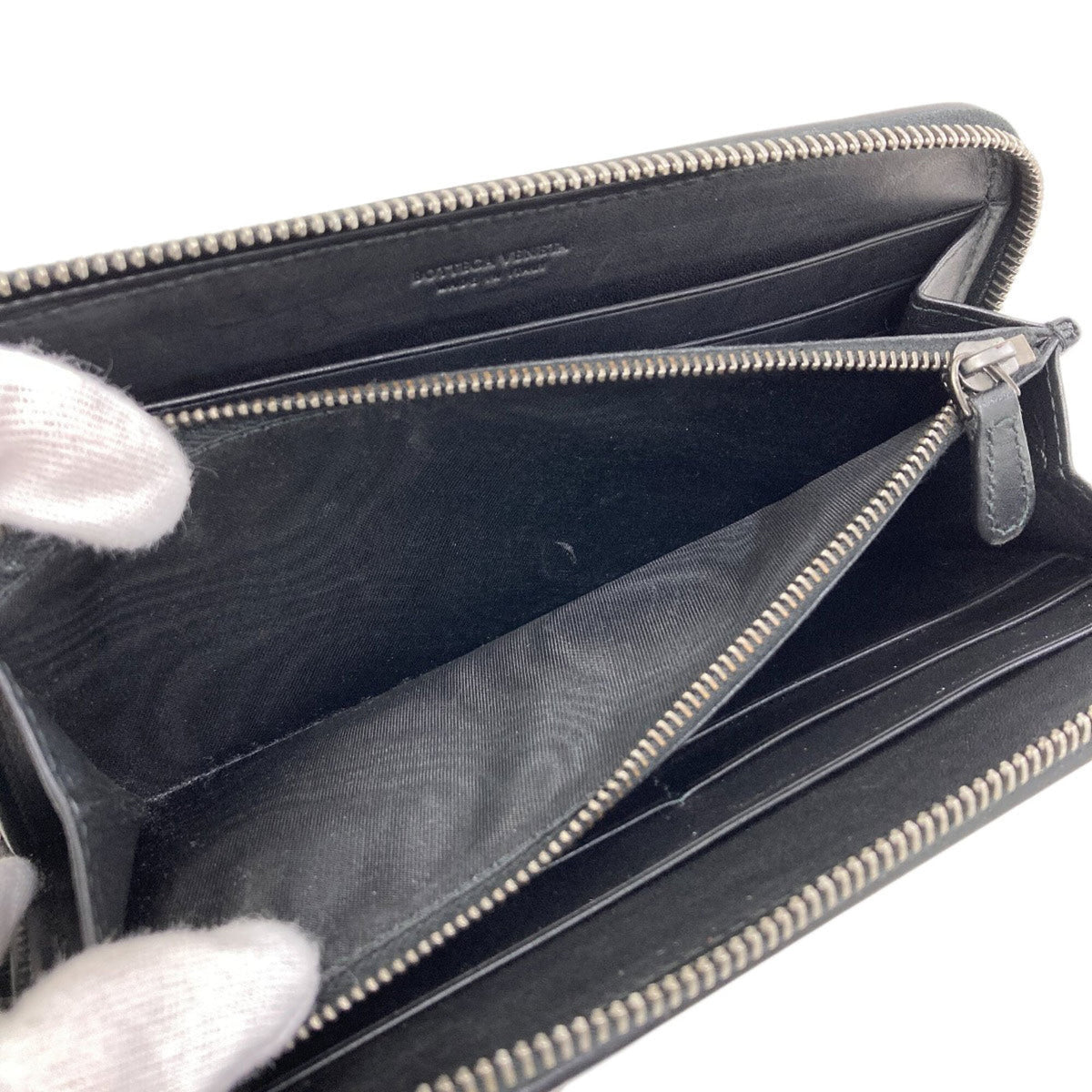 Bottega Veneta Black Leather Long Wallet (Bi-Fold) (Pre-Owned)
