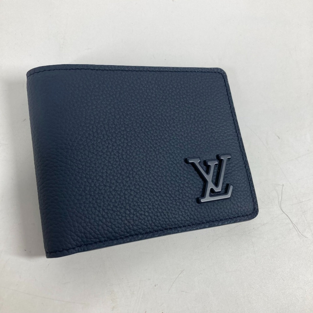 Louis Vuitton Navy Leather Wallet (Bi-Fold) (Pre-Owned)