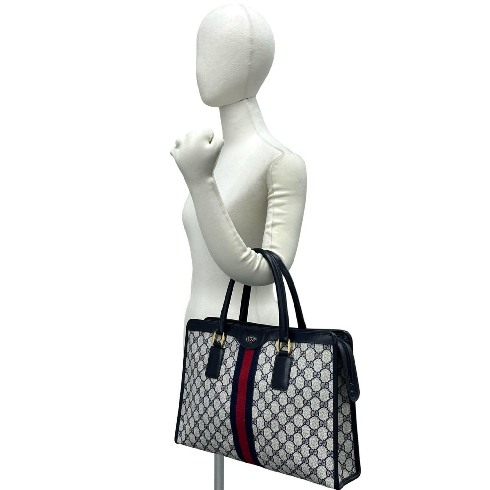 Gucci Navy Red Color Pvc Leather Handbag (Pre-Owned)