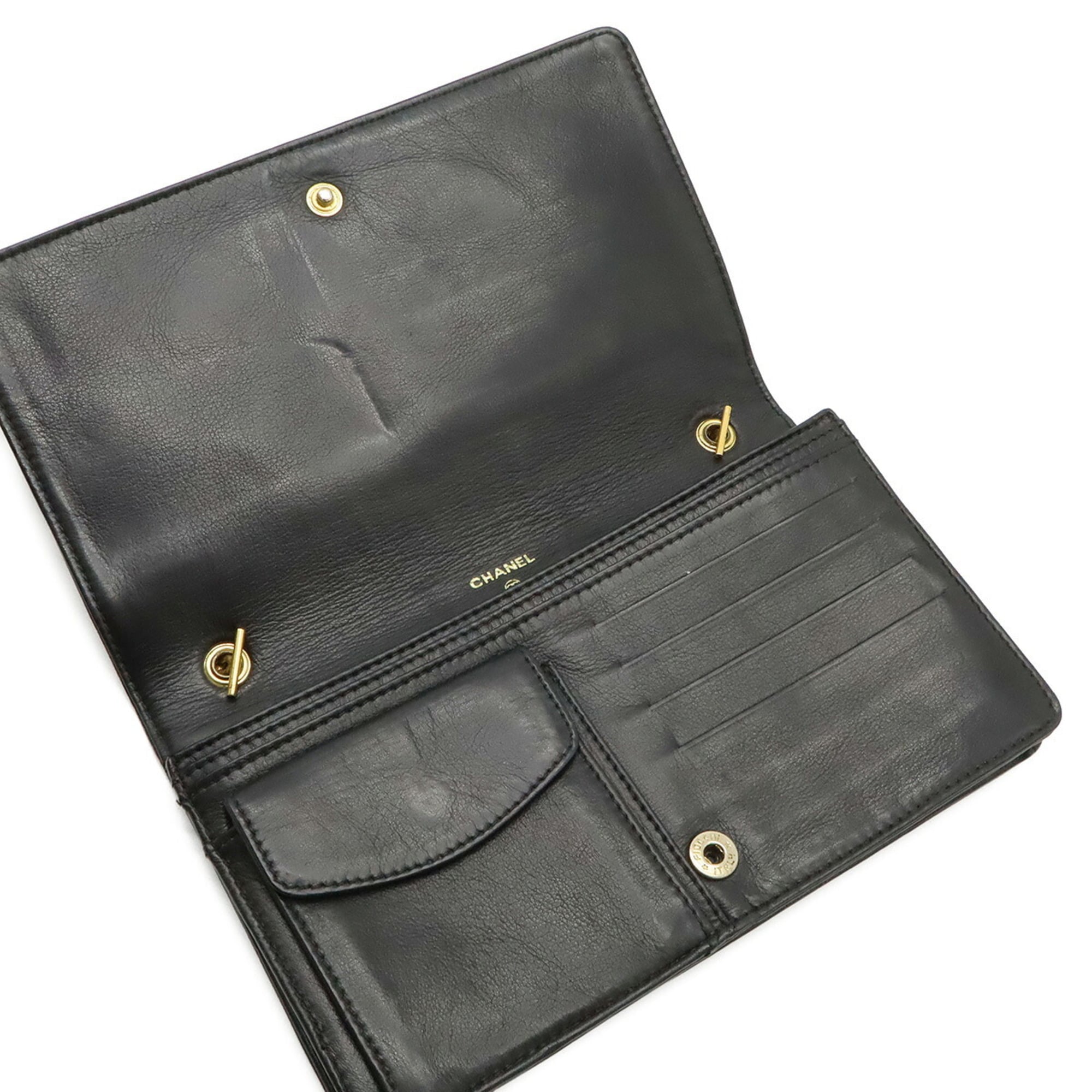 Chanel Black Leather Pochette Shoulder Bag (Pre-Owned)