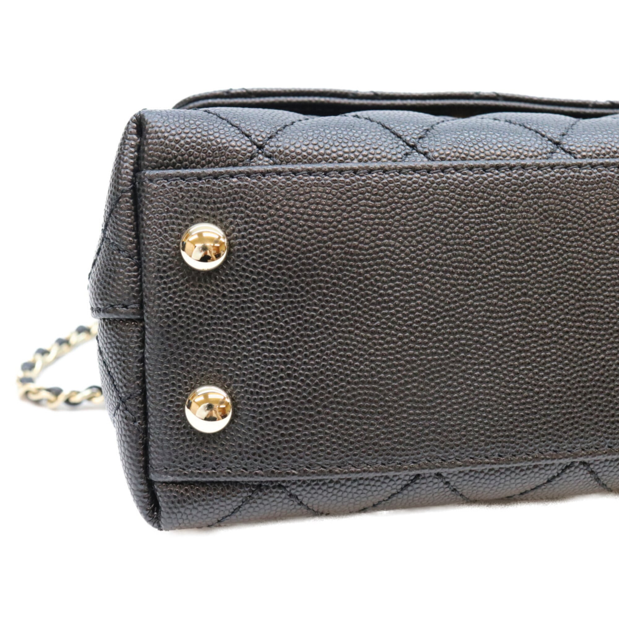 Chanel Black Grained Calfskin Handbag Shoulder Bag (Pre-Owned)