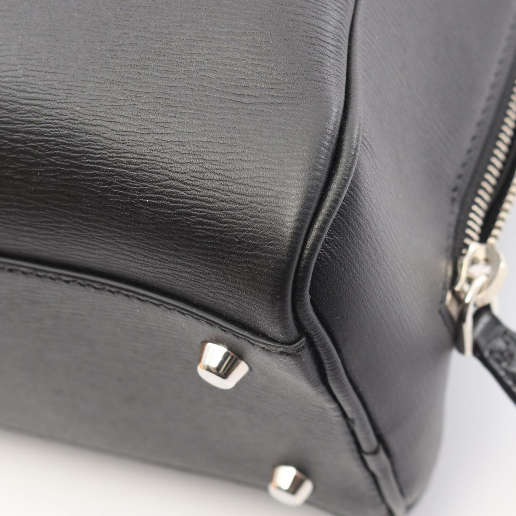 Tod's Black Leather Handbag (Pre-Owned)