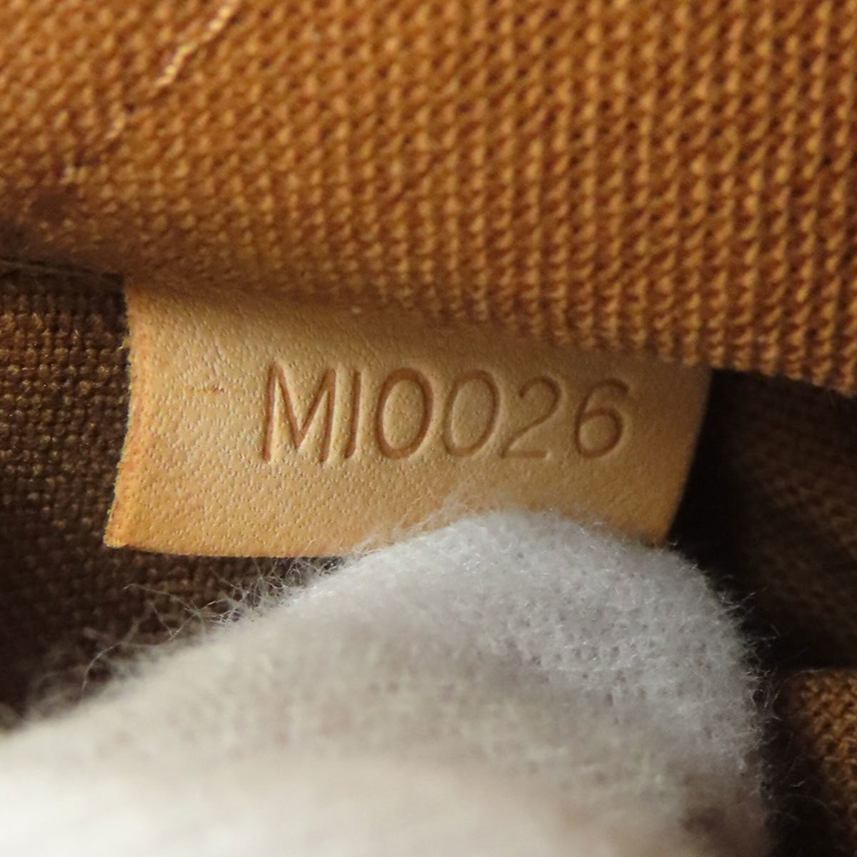 Louis Vuitton Brown Monogram Monogram Canvas Shoulder Bag (Pre-Owned)