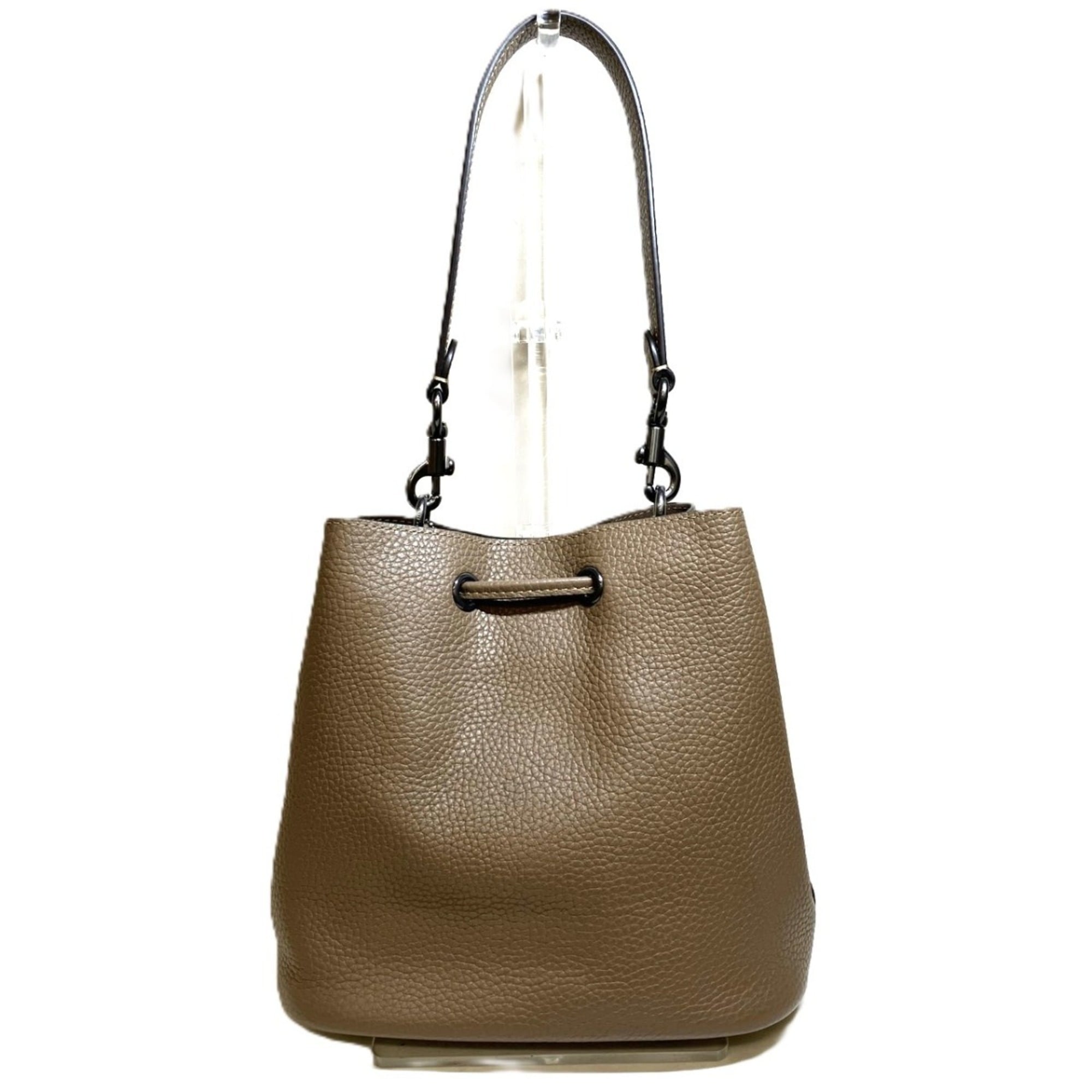 Coach Leather Shoulder Bag (Pre-Owned)
