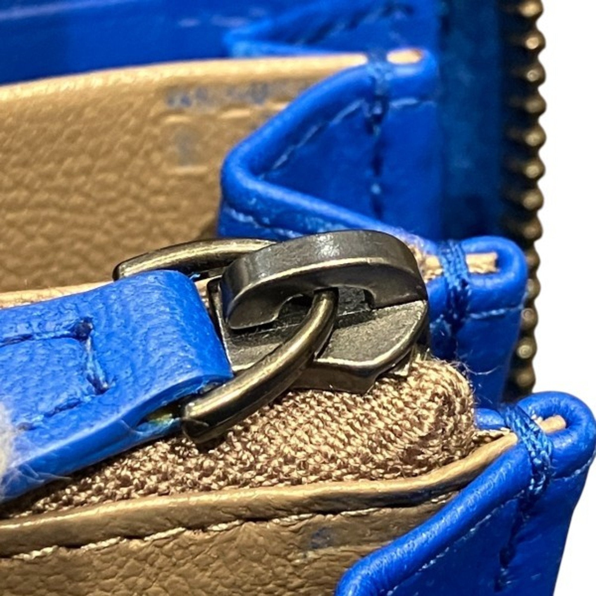 Bottega Veneta Blue Leather Long Wallet (Bi-Fold) (Pre-Owned)