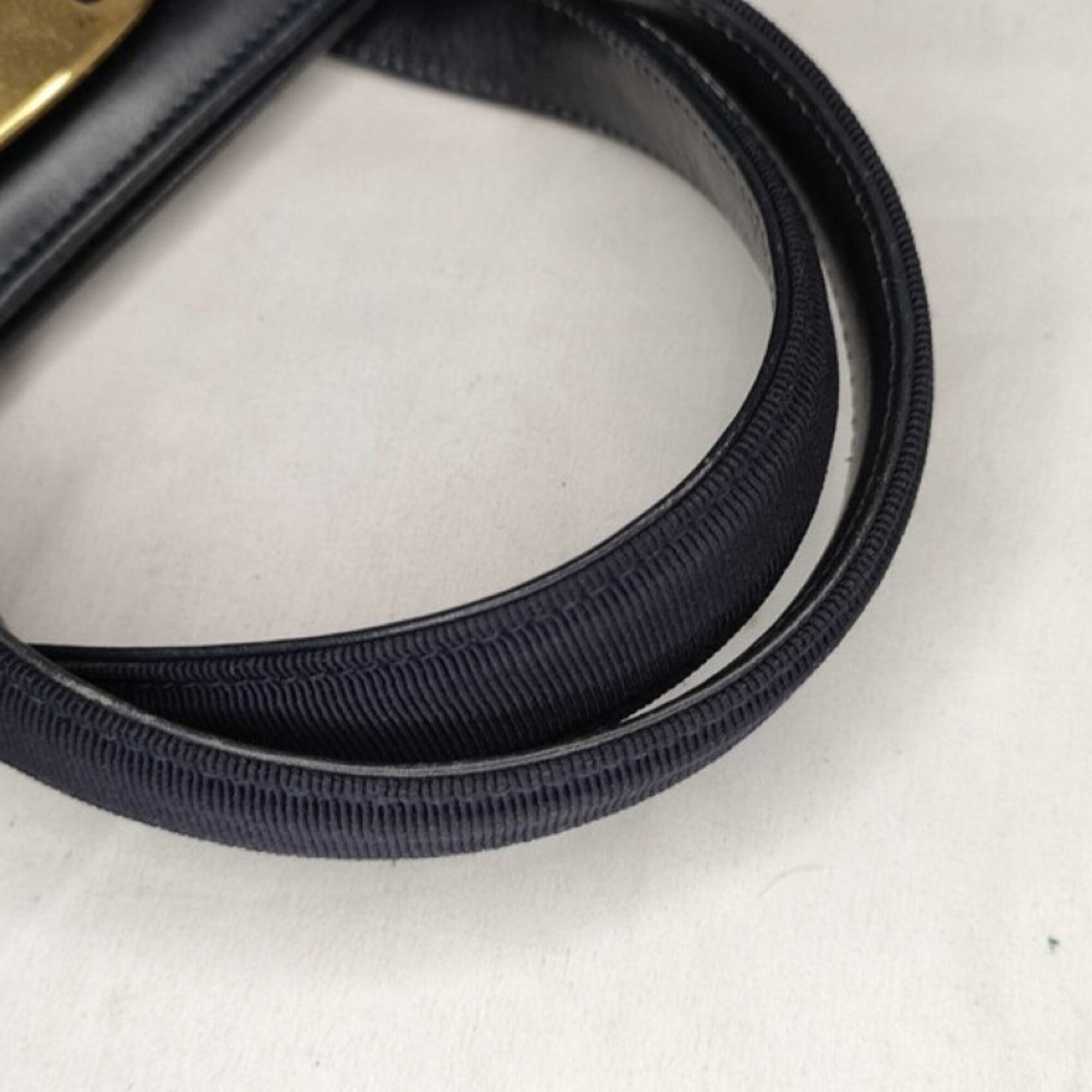 Salvatore Ferragamo Navy Leather Handbag (Pre-Owned)