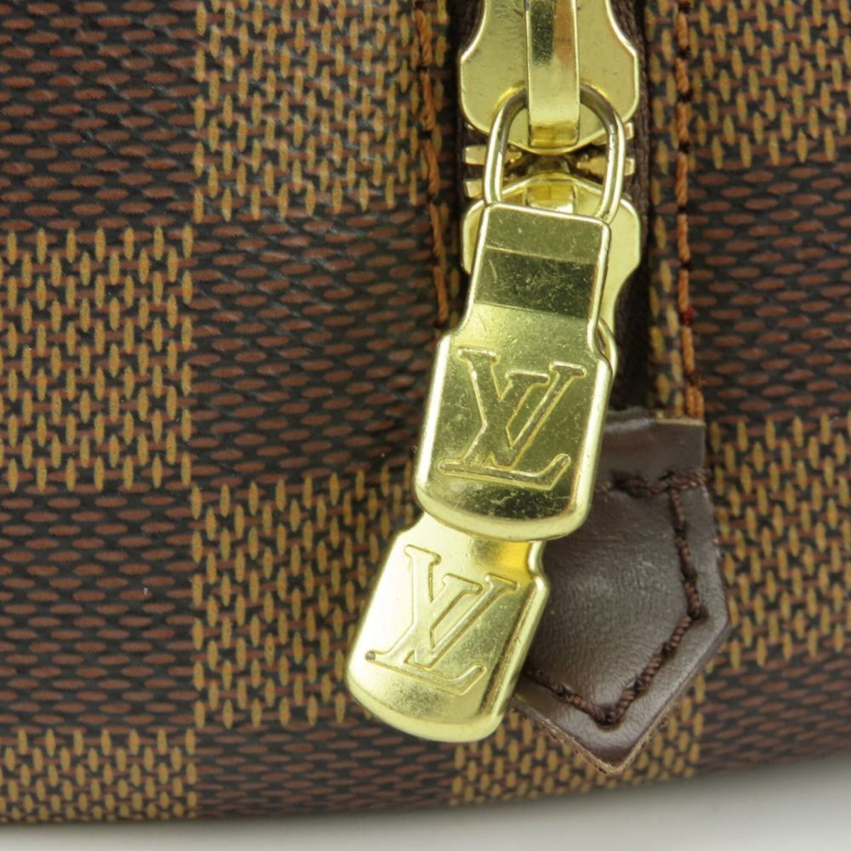 Louis Vuitton Damier Brown Damier Canvas Handbag (Pre-Owned)