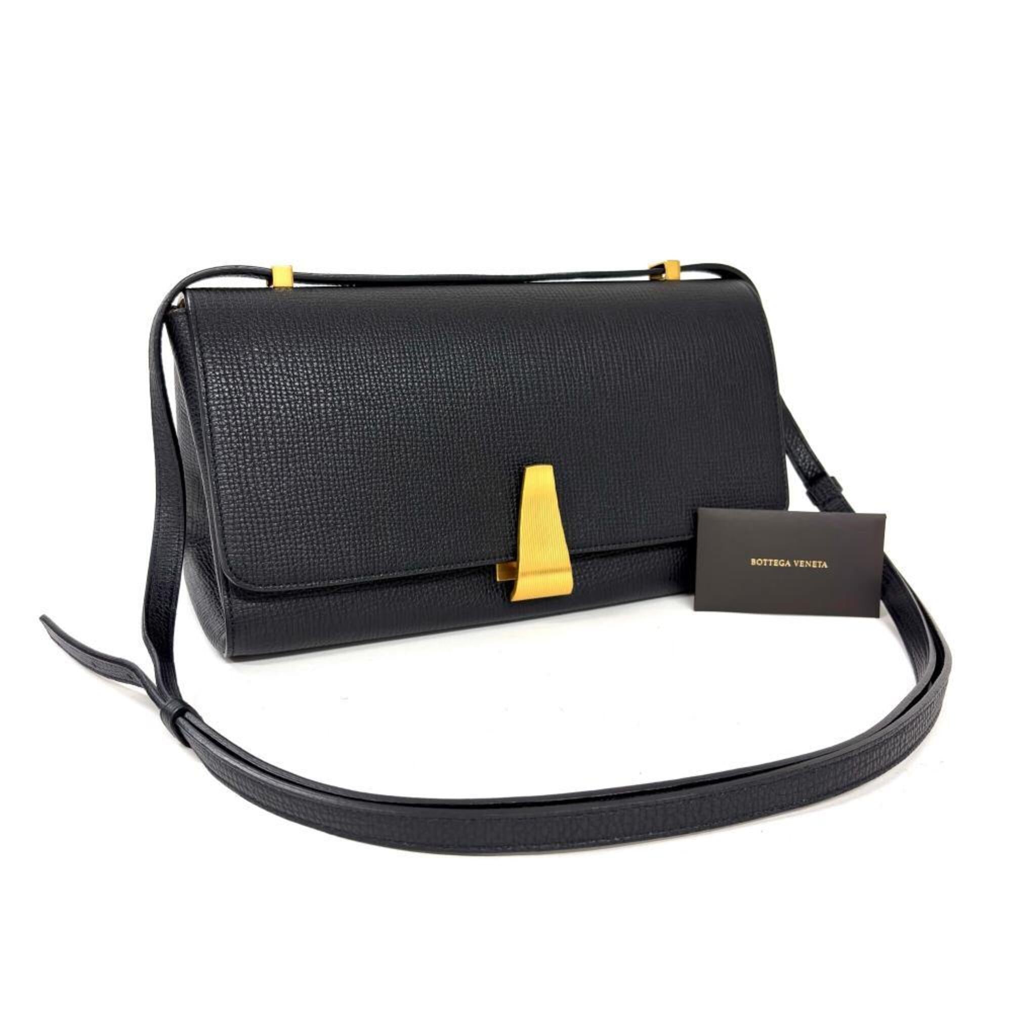 Bottega Veneta Black Leather Shoulder Bag (Pre-Owned)