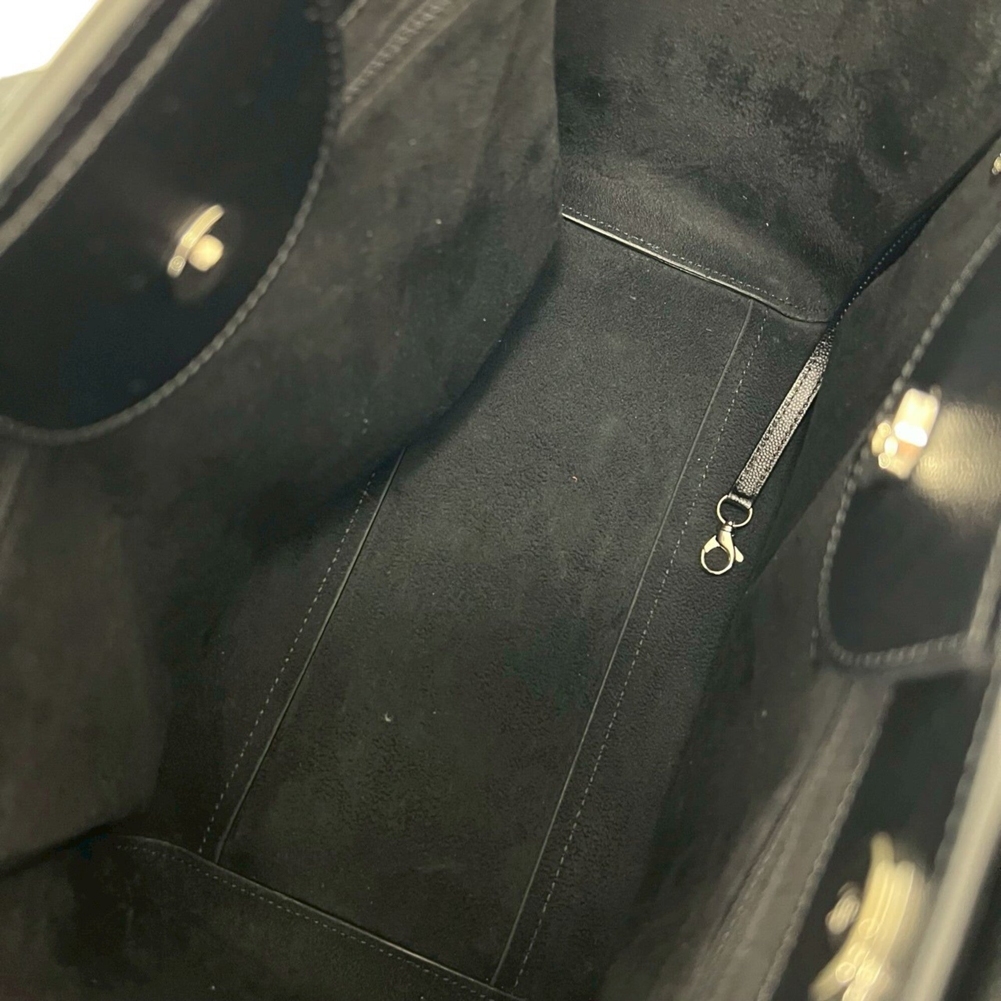 Chanel Black Grained Calfskin Handbag Tote Bag (Pre-Owned)
