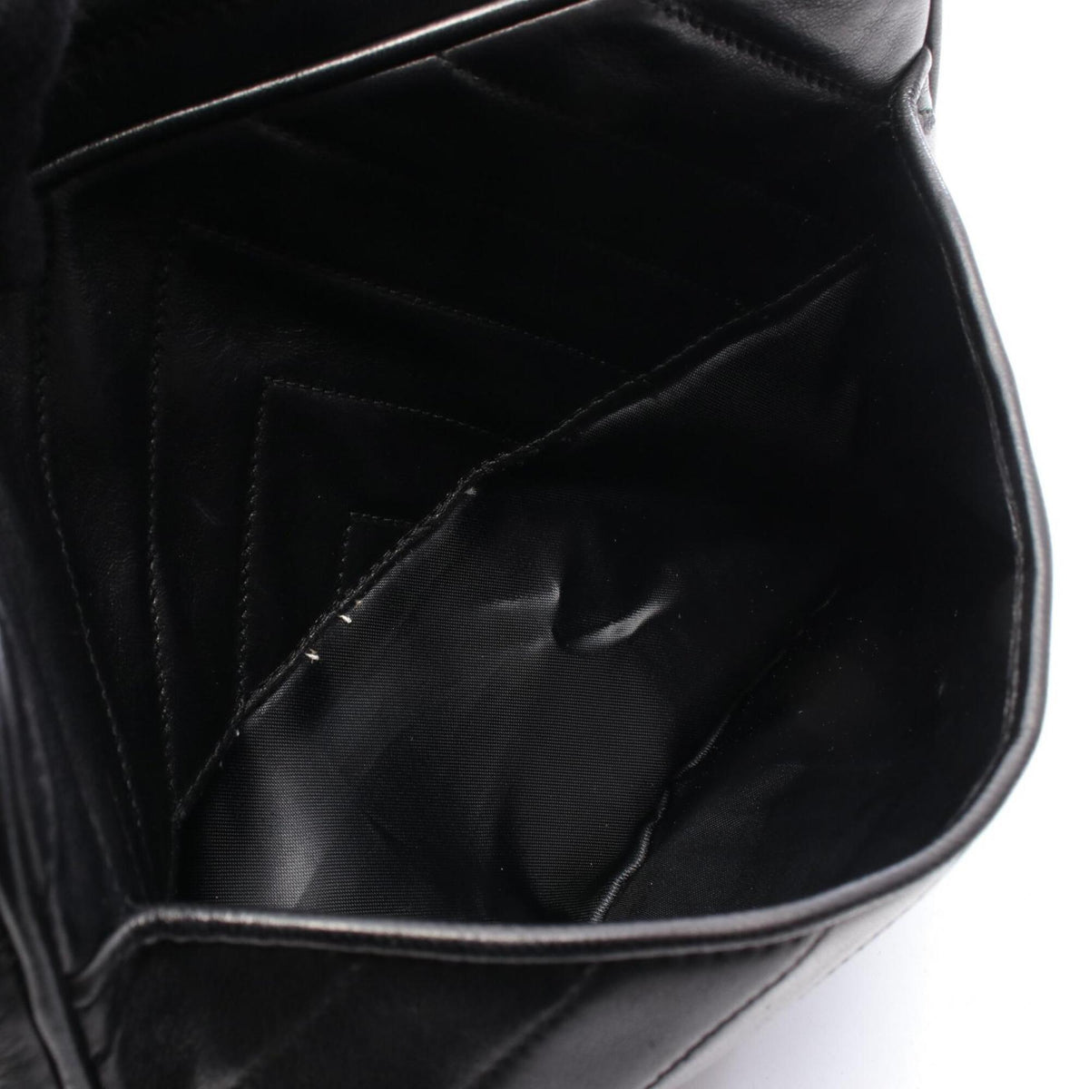 Chanel Black Leather Handbag Shoulder Bag (Pre-Owned)
