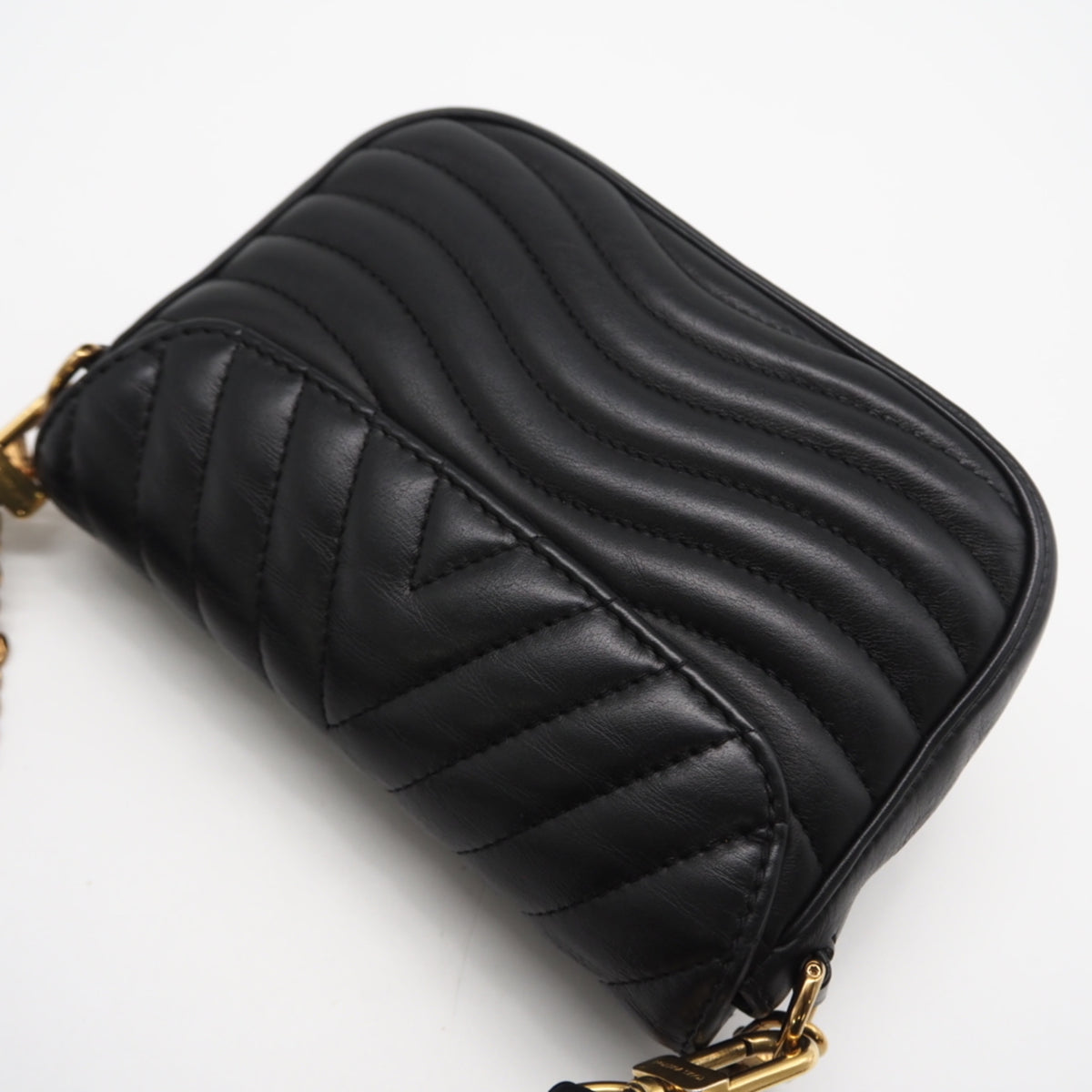 Louis Vuitton Black Leather Pochette Shoulder Bag (Pre-Owned)