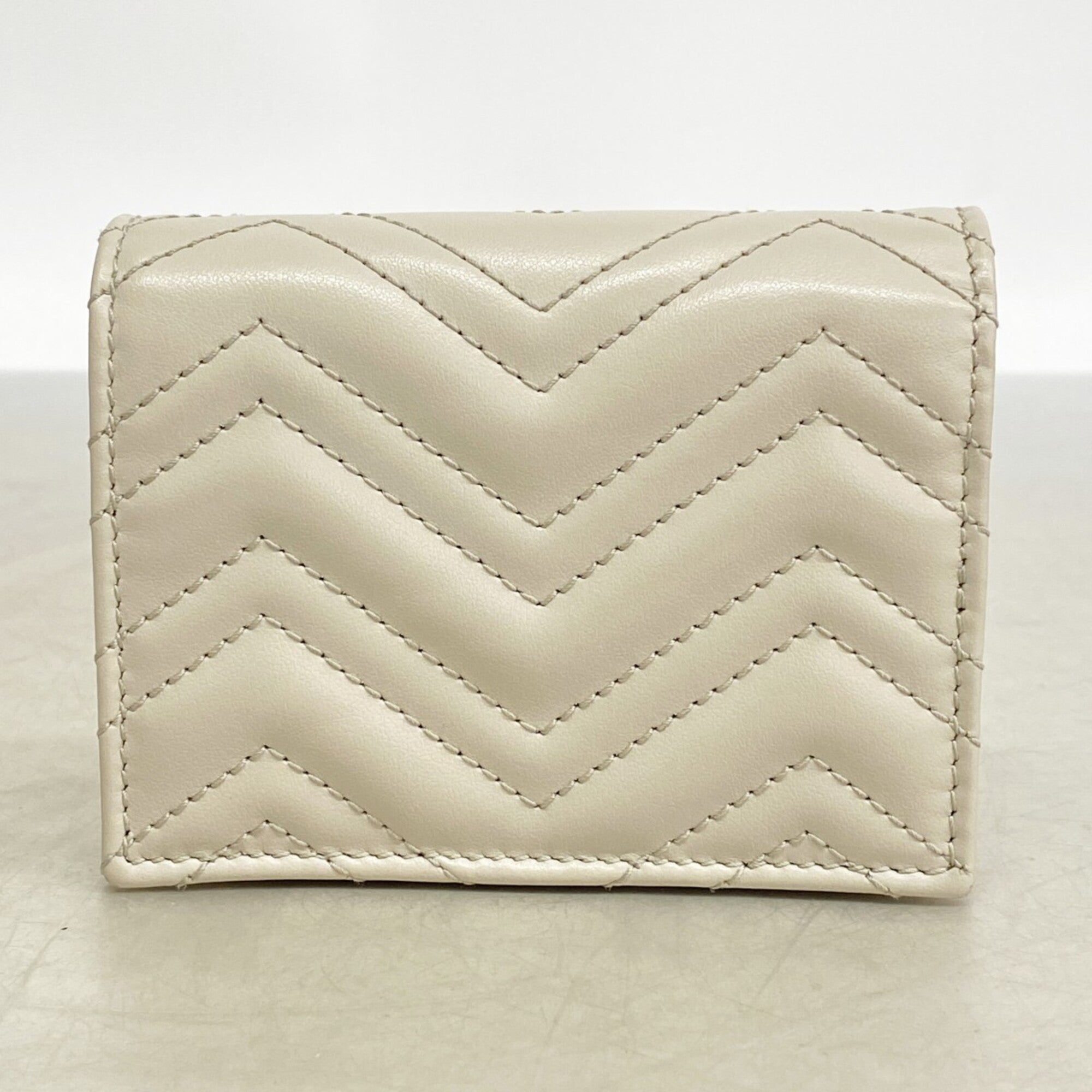 Gucci Gray Leather Wallet (Bi-Fold) (Pre-Owned)