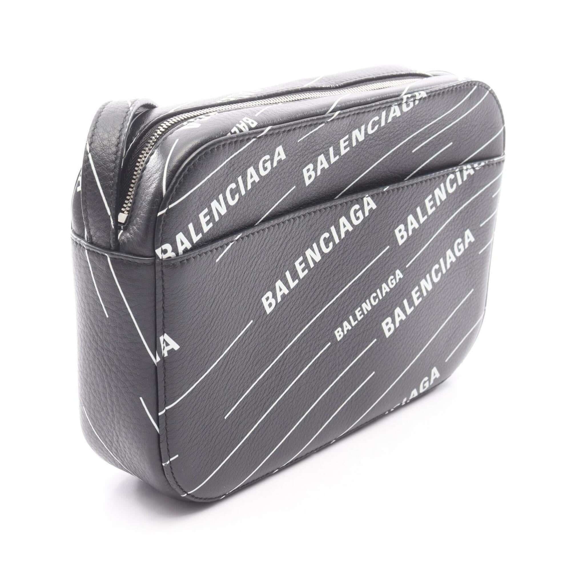 Balenciaga Black White Leather Shoulder Bag (Pre-Owned)