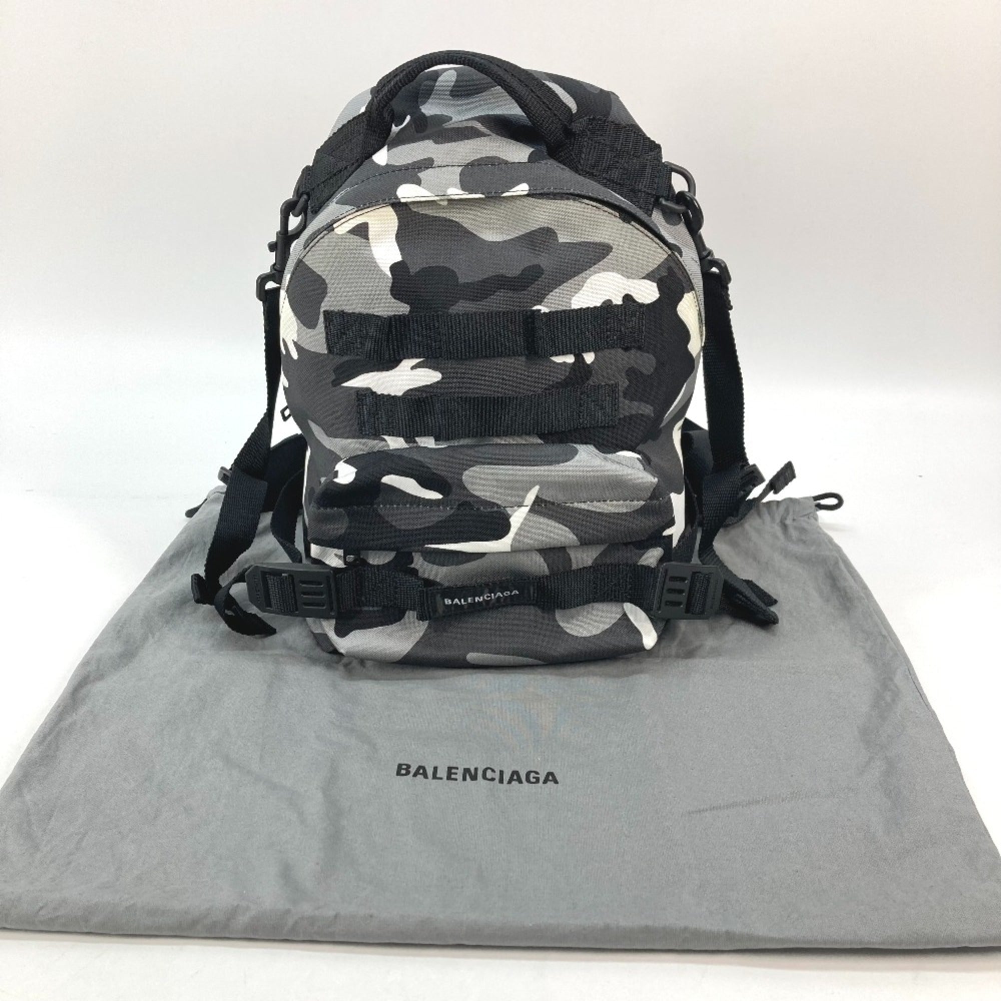 Balenciaga Gray Cloth Backpack (Pre-Owned)