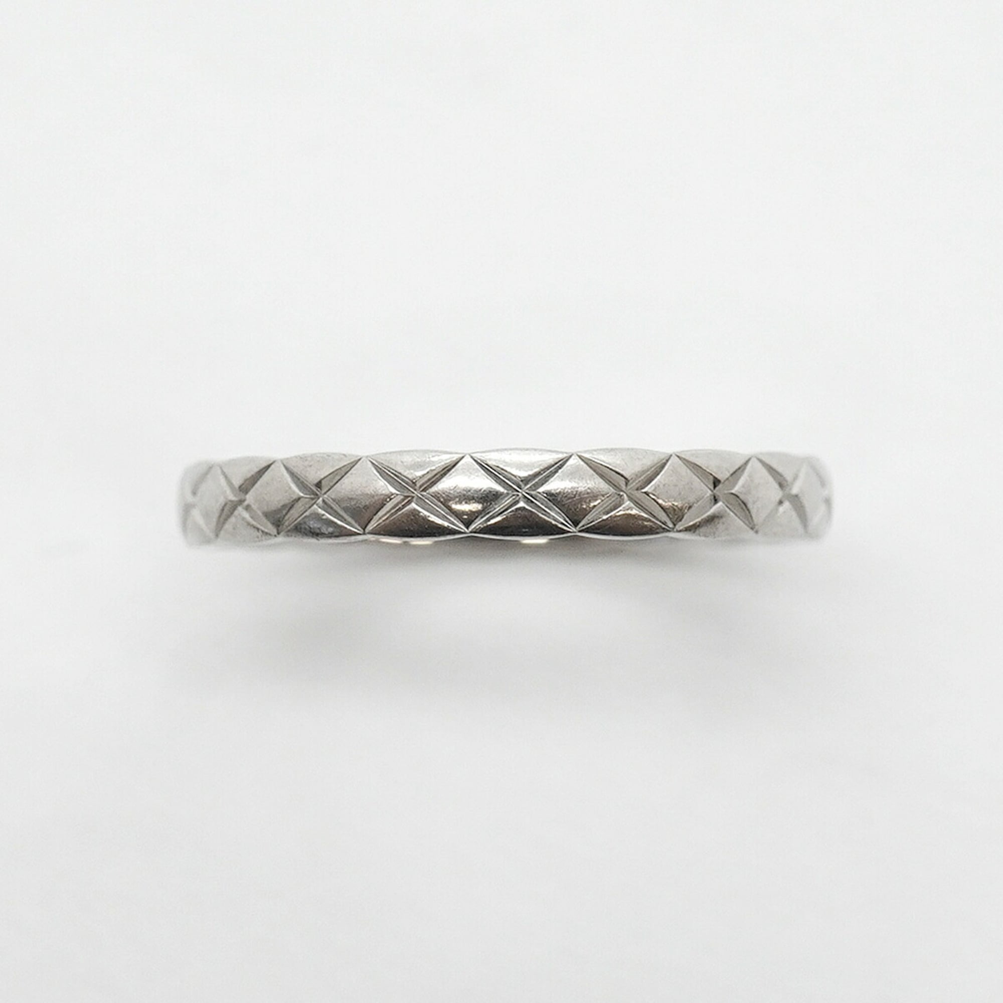 Chanel White Gold (18K) Band Ring (Pre-Owned)