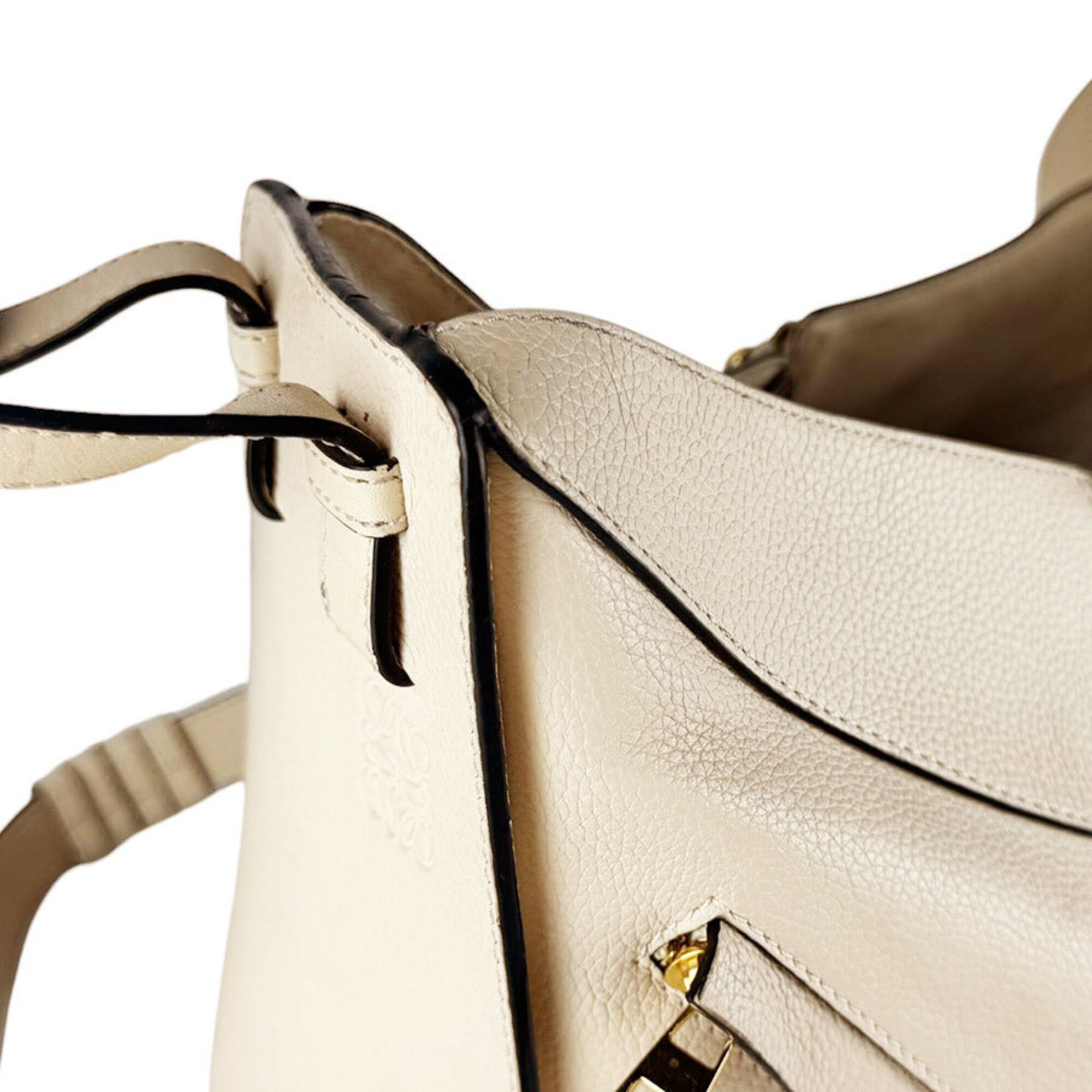 Loewe Cream Leather Handbag Shoulder Bag (Pre-Owned)