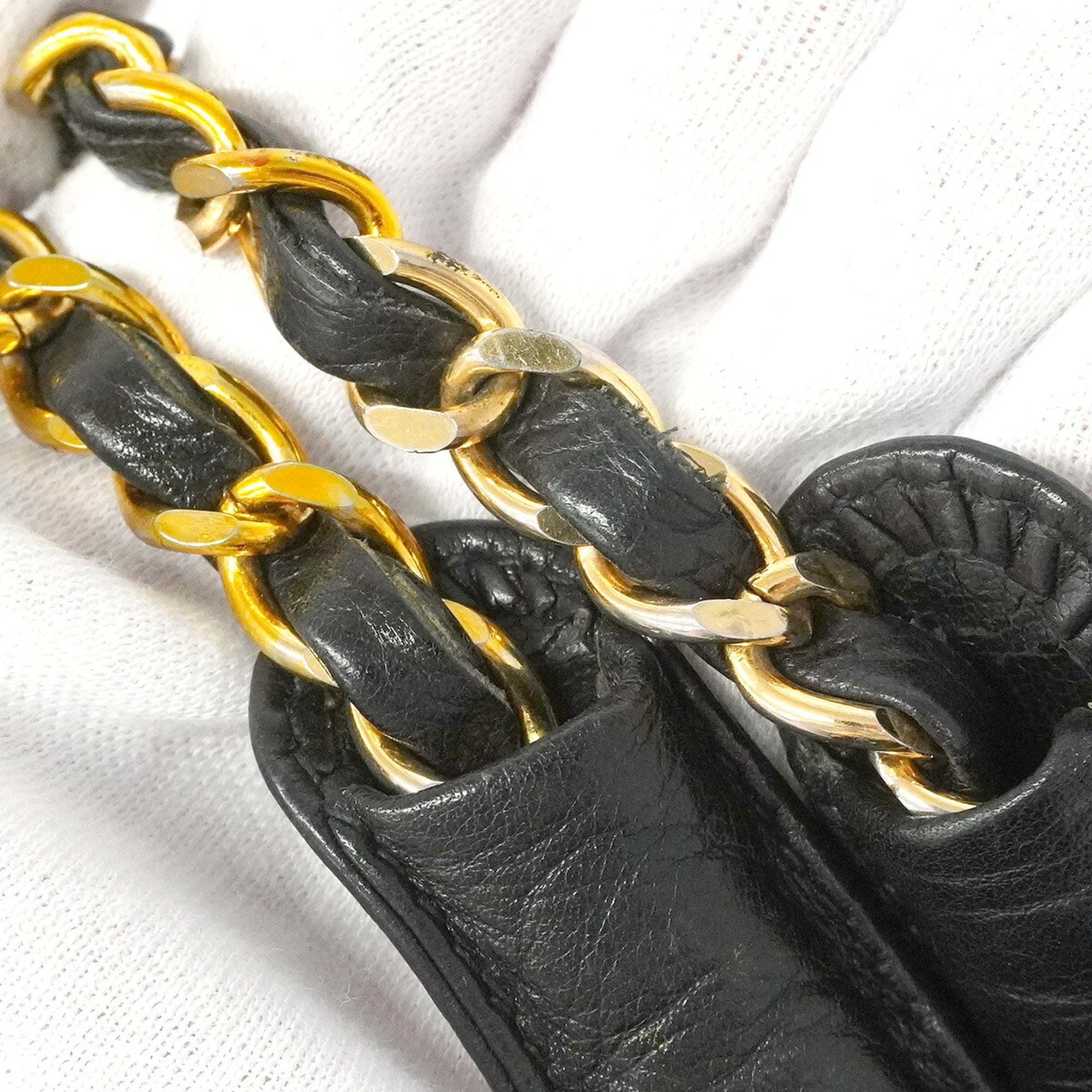 Chanel Black Leather Tote Bag (Pre-Owned)