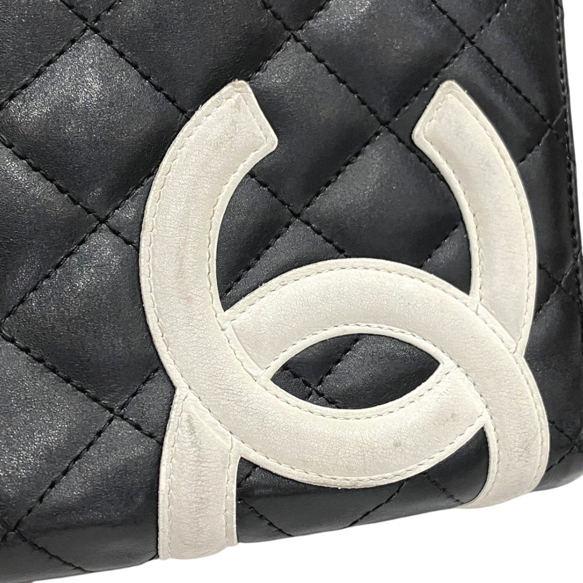 Chanel Black Leather Long Wallet (Bi-Fold) (Pre-Owned)
