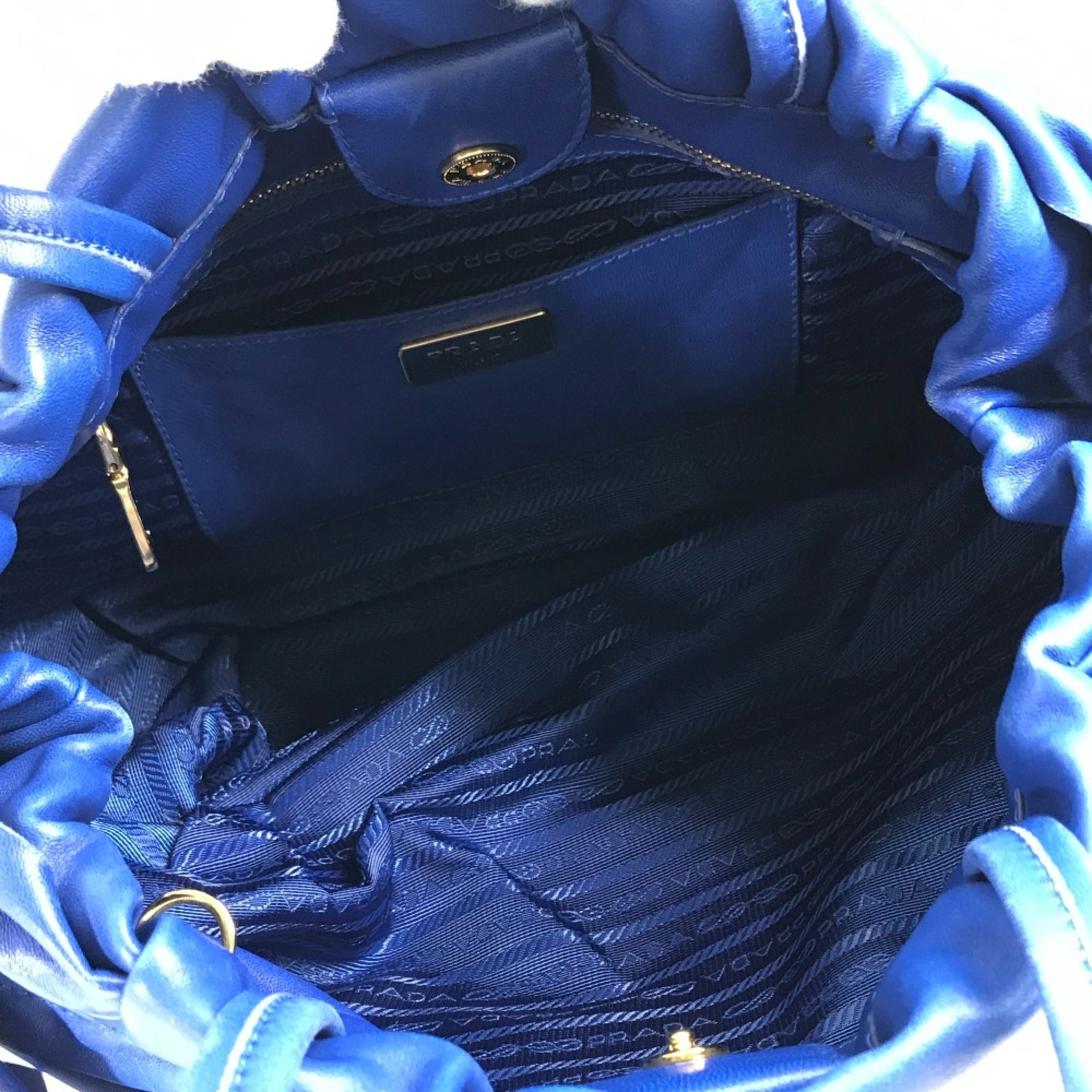 Prada Blue Leather Handbag (Pre-Owned)