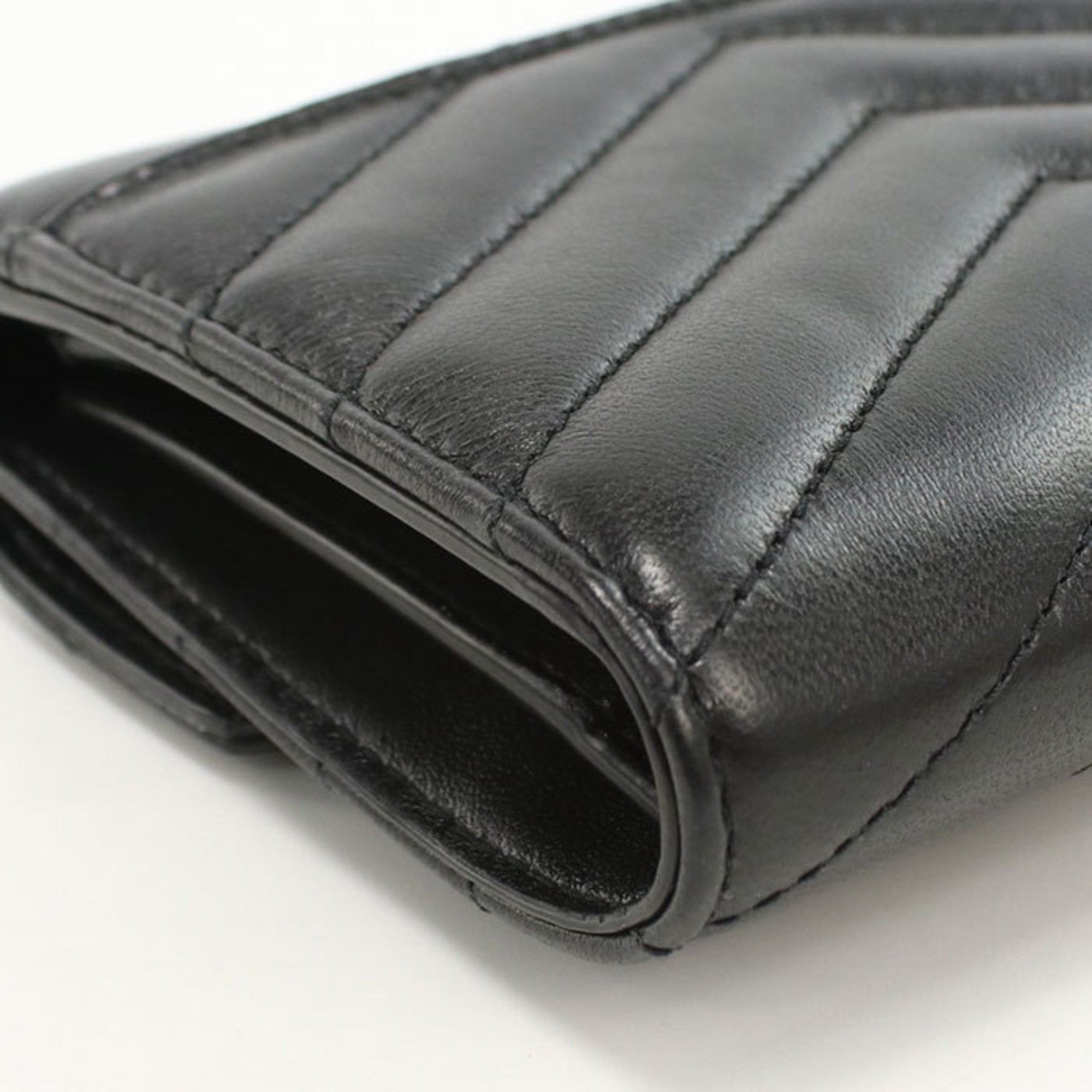 Saint Laurent Black Leather Wallet (Tri-Fold) (Pre-Owned)