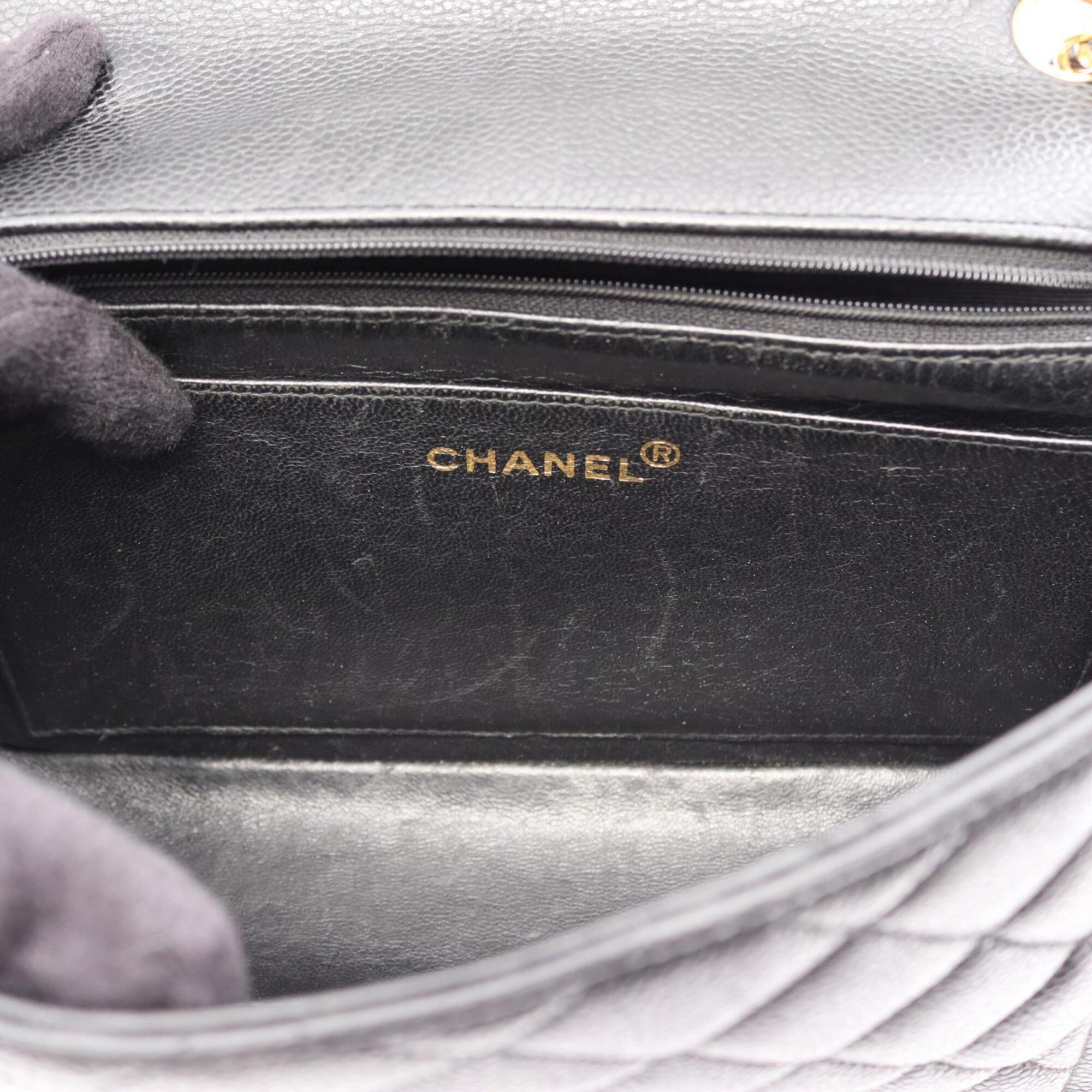 Chanel Black Grained Calfskin Handbag Shoulder Bag (Pre-Owned)